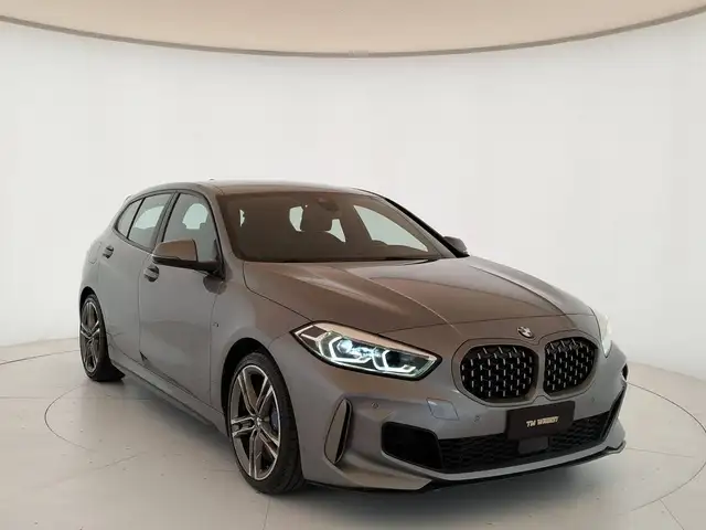 BMW 135 i M xdrive Serie 1 F40 auto IVA ESPOSTA