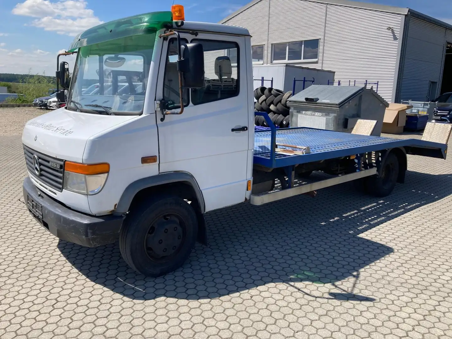 Mercedes-Benz Vario 815 D Abschleppplateau+Rampen+Seilwinde Wit - 2