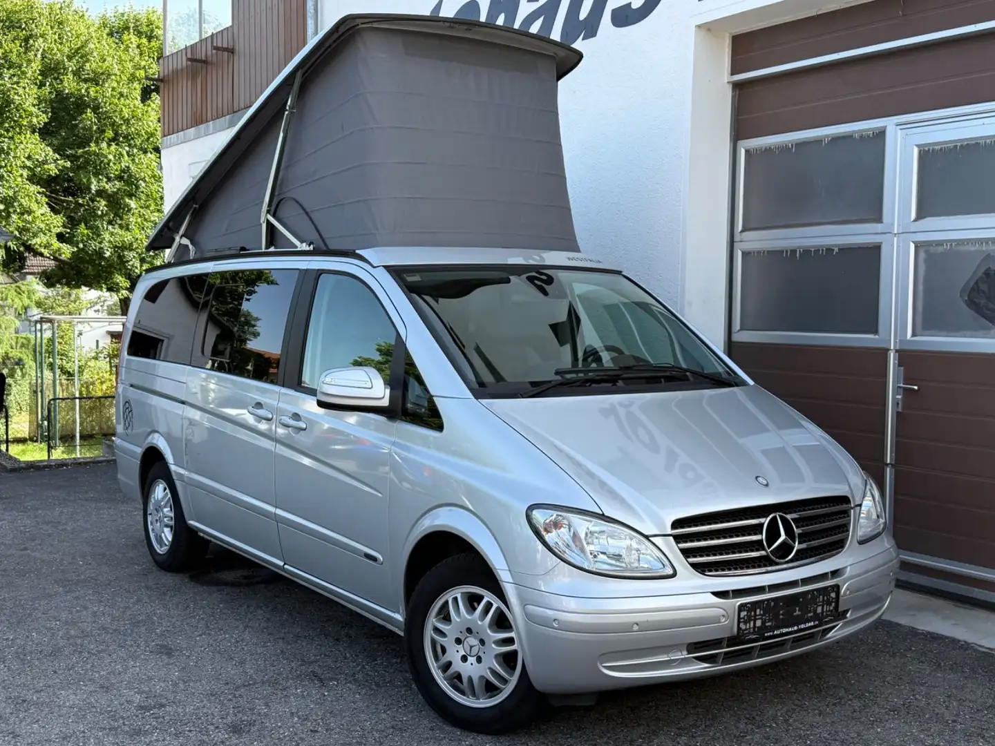 Mercedes-Benz Viano Marco Polo 2.2 CDI e-DACH*KÜCHE*AUTOM.*AHK Silber - 1