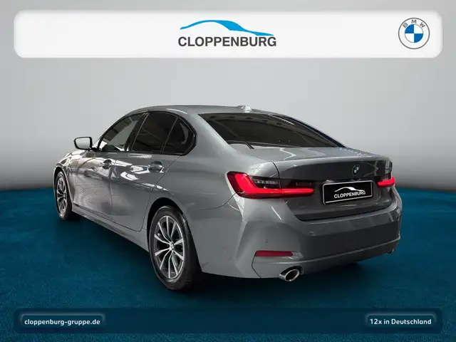 BMW 3 Series view 3