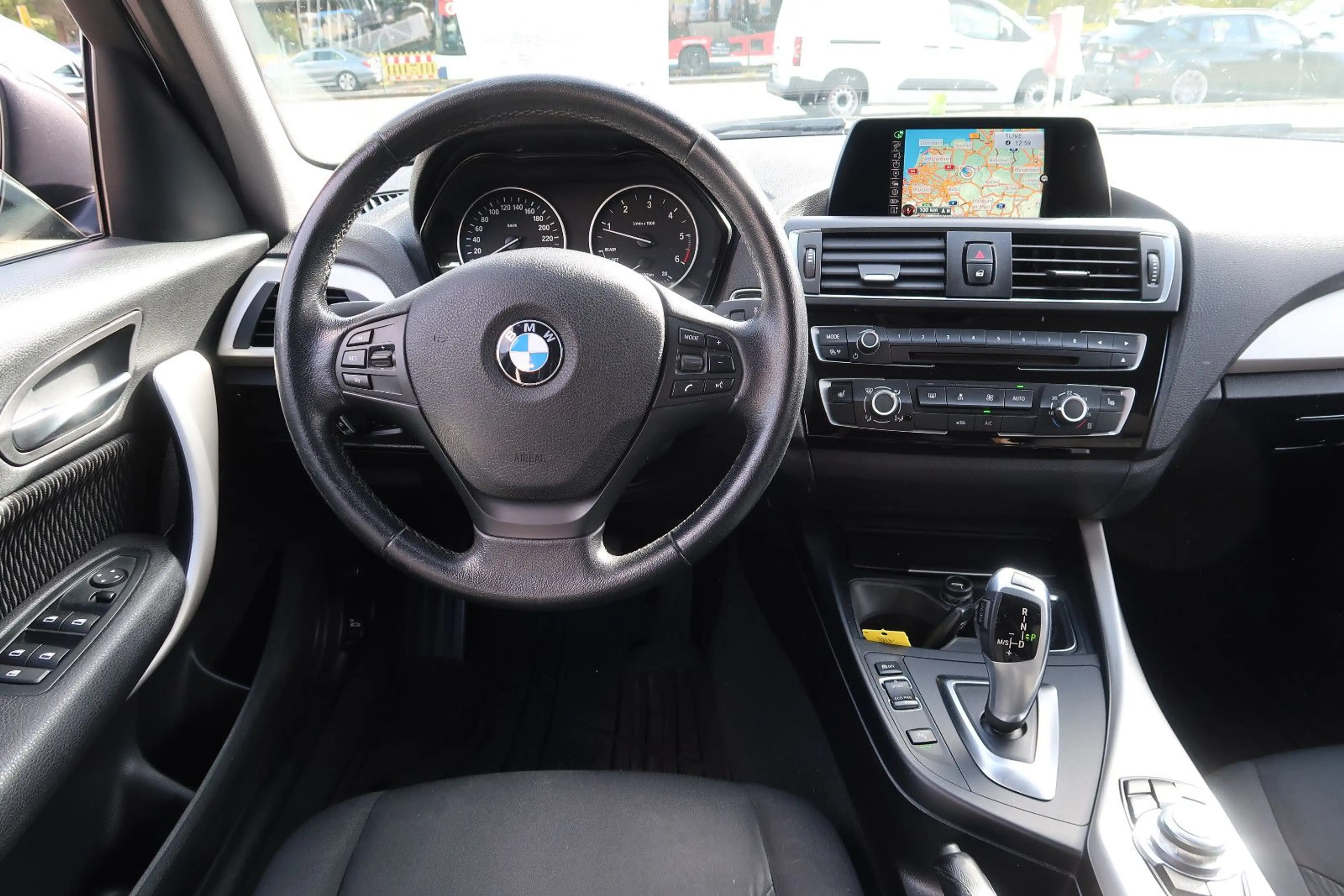 BMW 120 d Advantage *AUTOM. *NAVI *SITZHEIZ. *AHK — photo 12