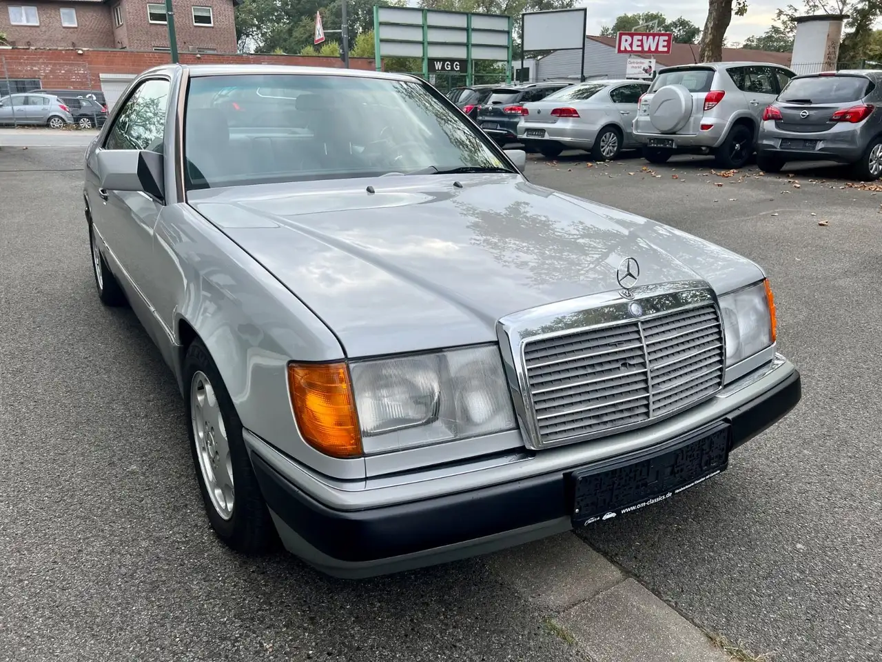 Mercedes-Benz 300 1991