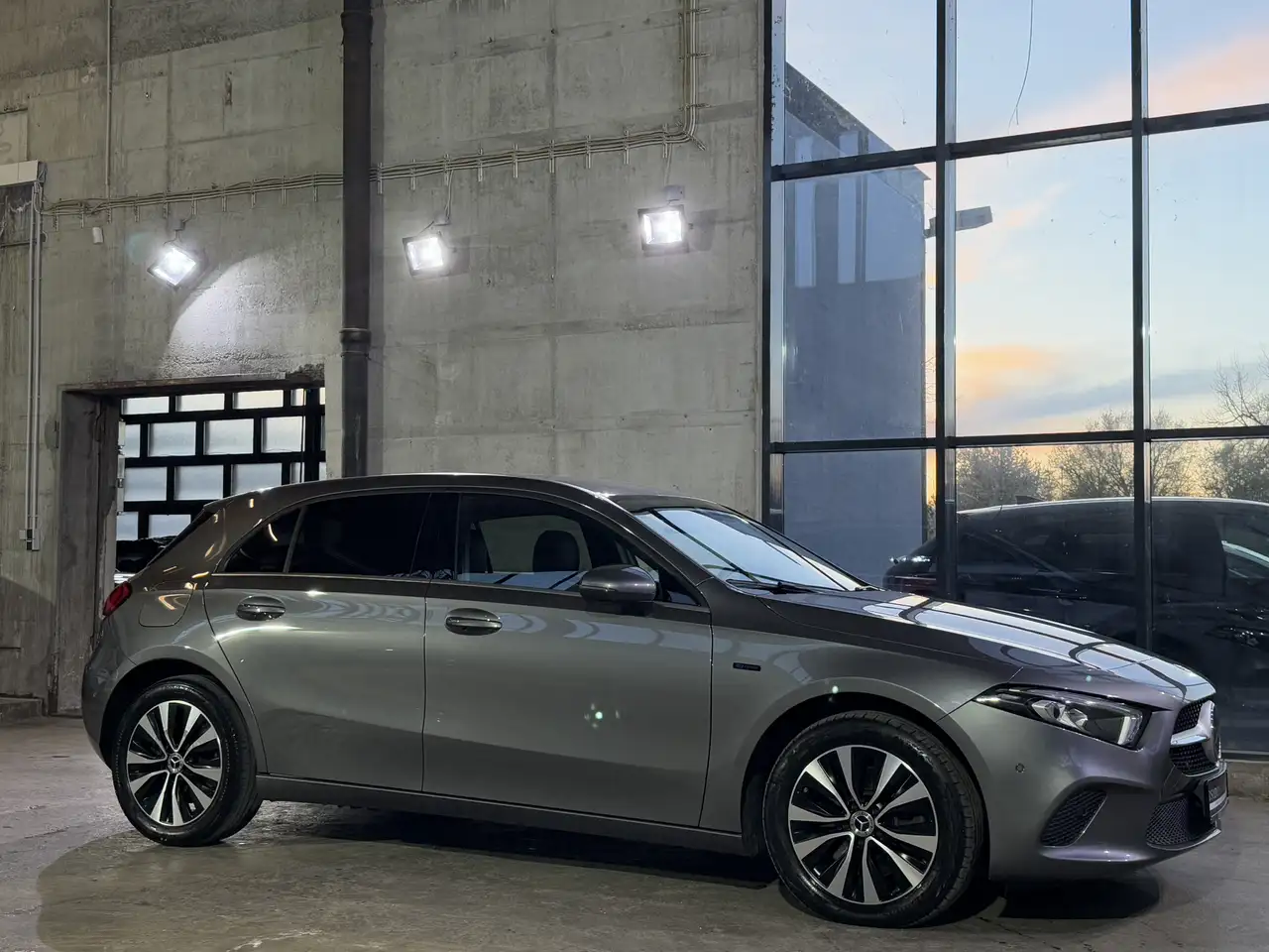 Mercedes-Benz A-Class e LED MBUX Distronic Rü-Kamera Keyless-Go, миниатюра 10