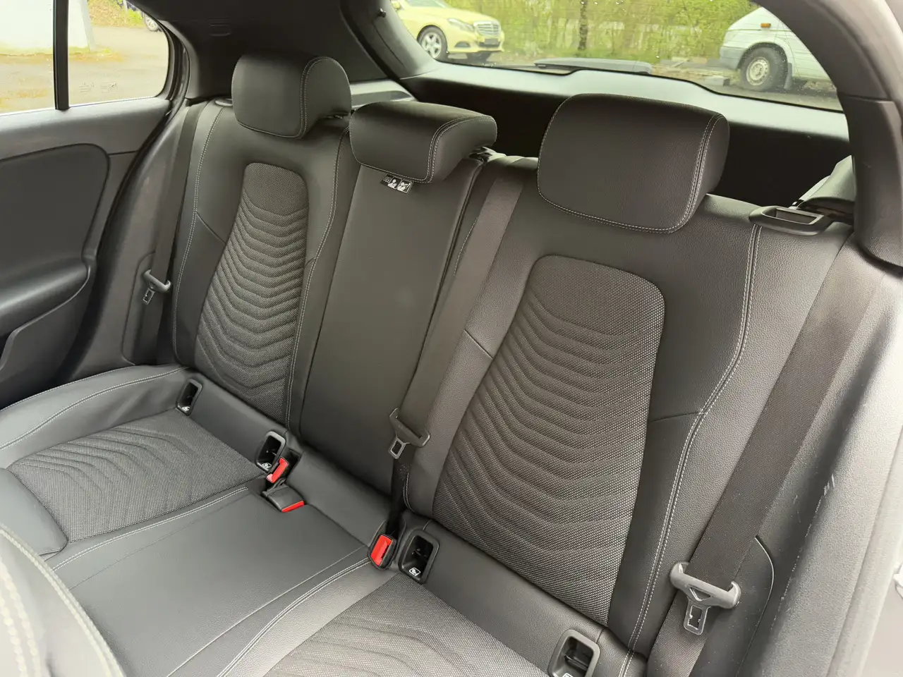 Mercedes-Benz A-Class e LED MBUX Distronic Rü-Kamera Keyless-Go, миниатюра 18
