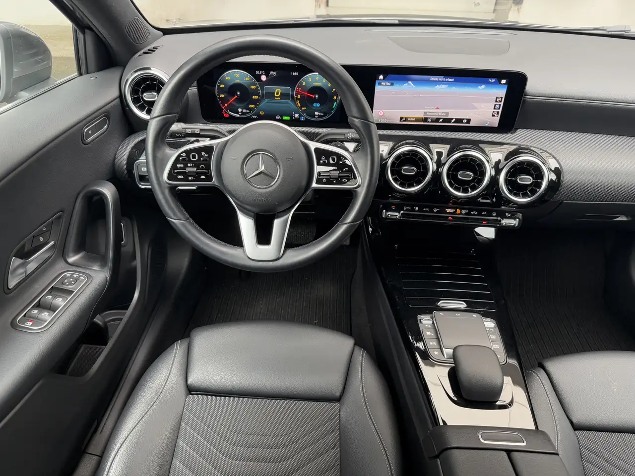 Mercedes-Benz A-Class e LED MBUX Distronic Rü-Kamera Keyless-Go, миниатюра 20