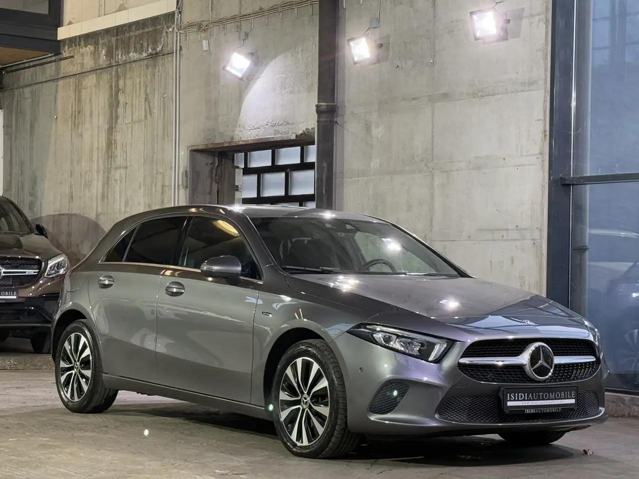 Mercedes-Benz A-Class e LED MBUX Distronic Rü-Kamera Keyless-Go, миниатюра 11