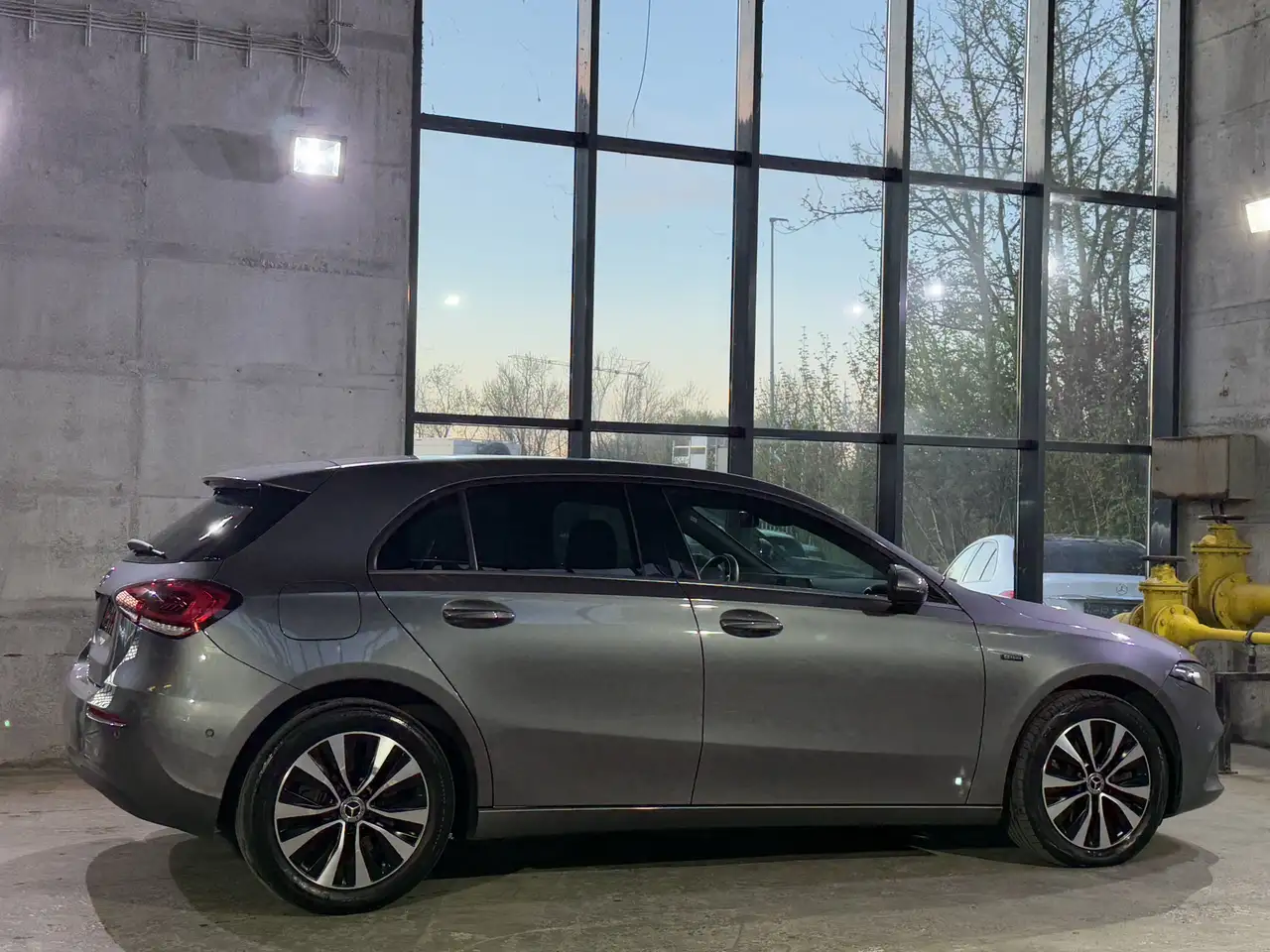 Mercedes-Benz A-Class e LED MBUX Distronic Rü-Kamera Keyless-Go, миниатюра 9