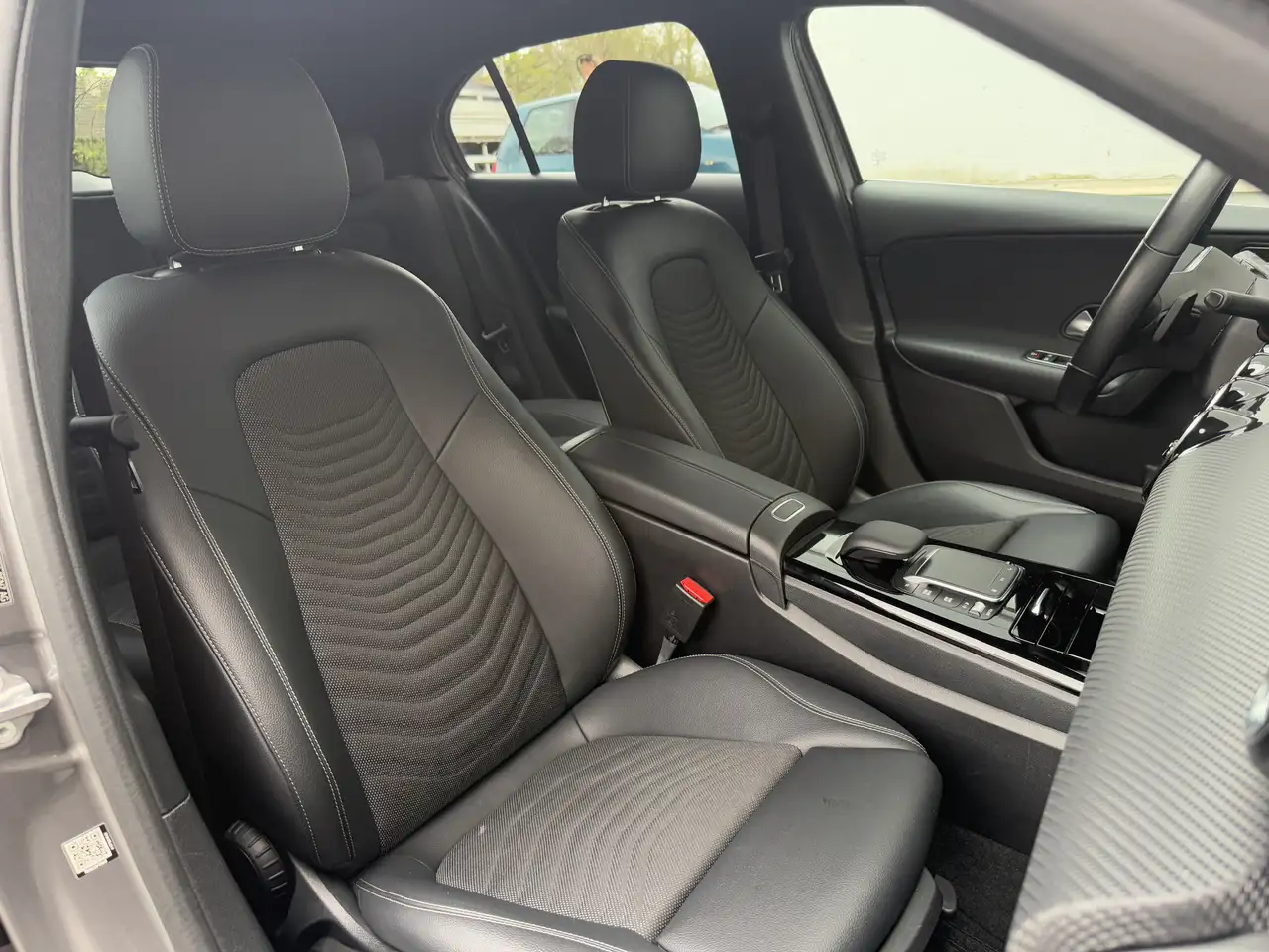 Mercedes-Benz A-Class e LED MBUX Distronic Rü-Kamera Keyless-Go, миниатюра 29