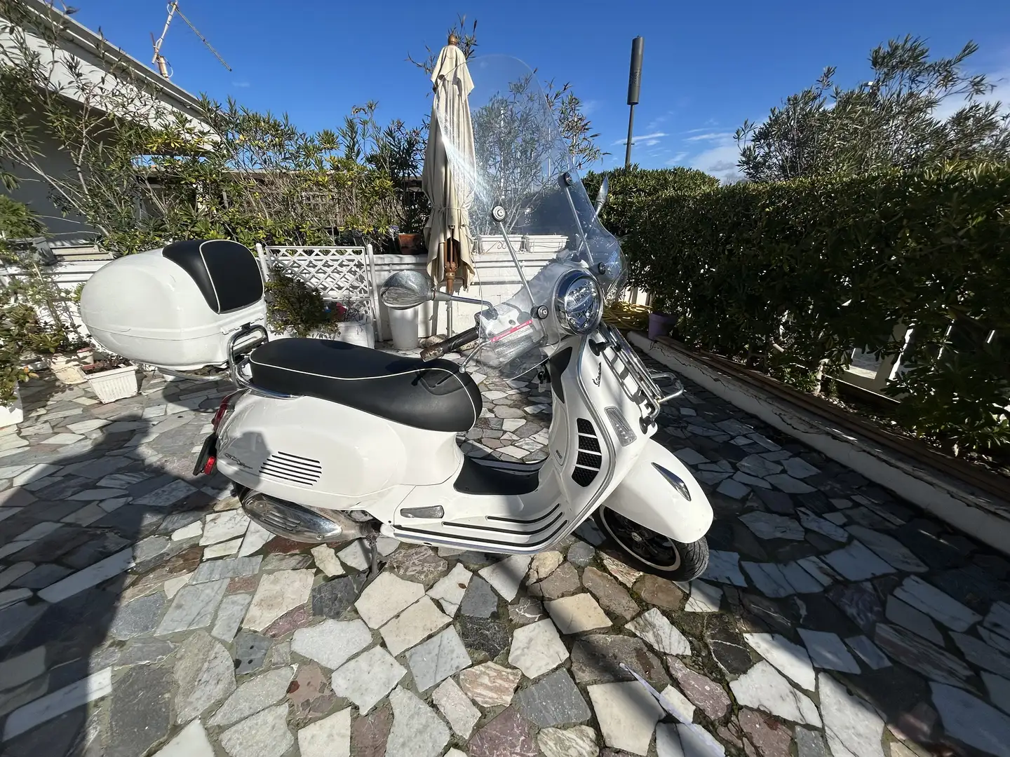 Piaggio GTS 300 GTS 300 - 1