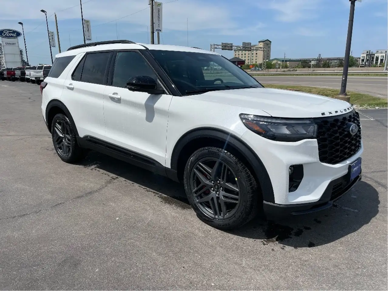 Ford Explorer снимка Ford Explorer
