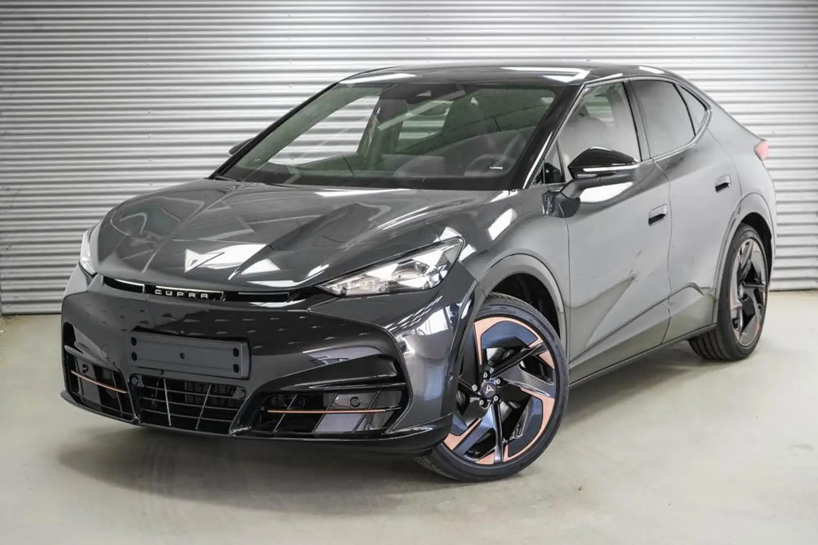 CUPRA Tavascan 77 kWh 4Drive VZ Adrenalin - LAGER 250 kW (340 ... Grau - 1
