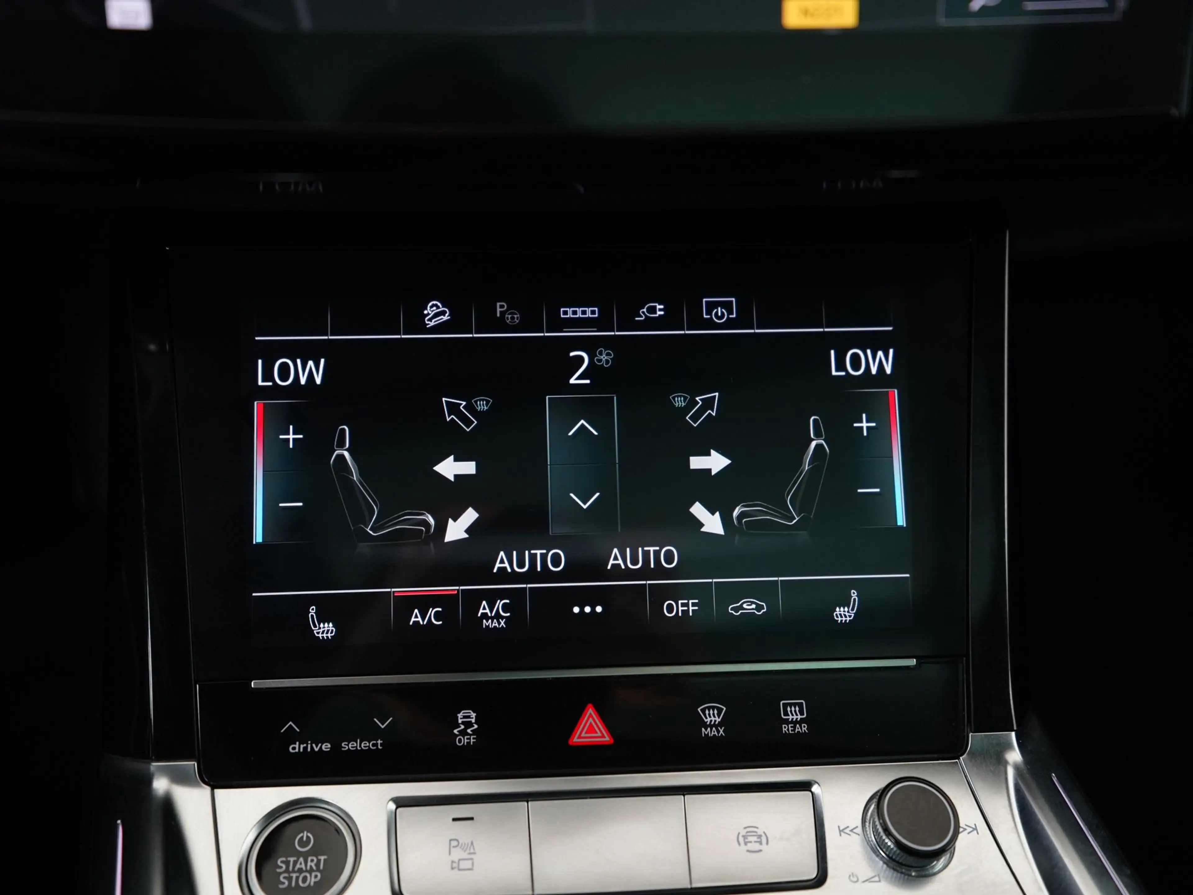 Audi e-tron 55 quattro S-Line Black Edition 95 kWh | Panoramad — photo 11