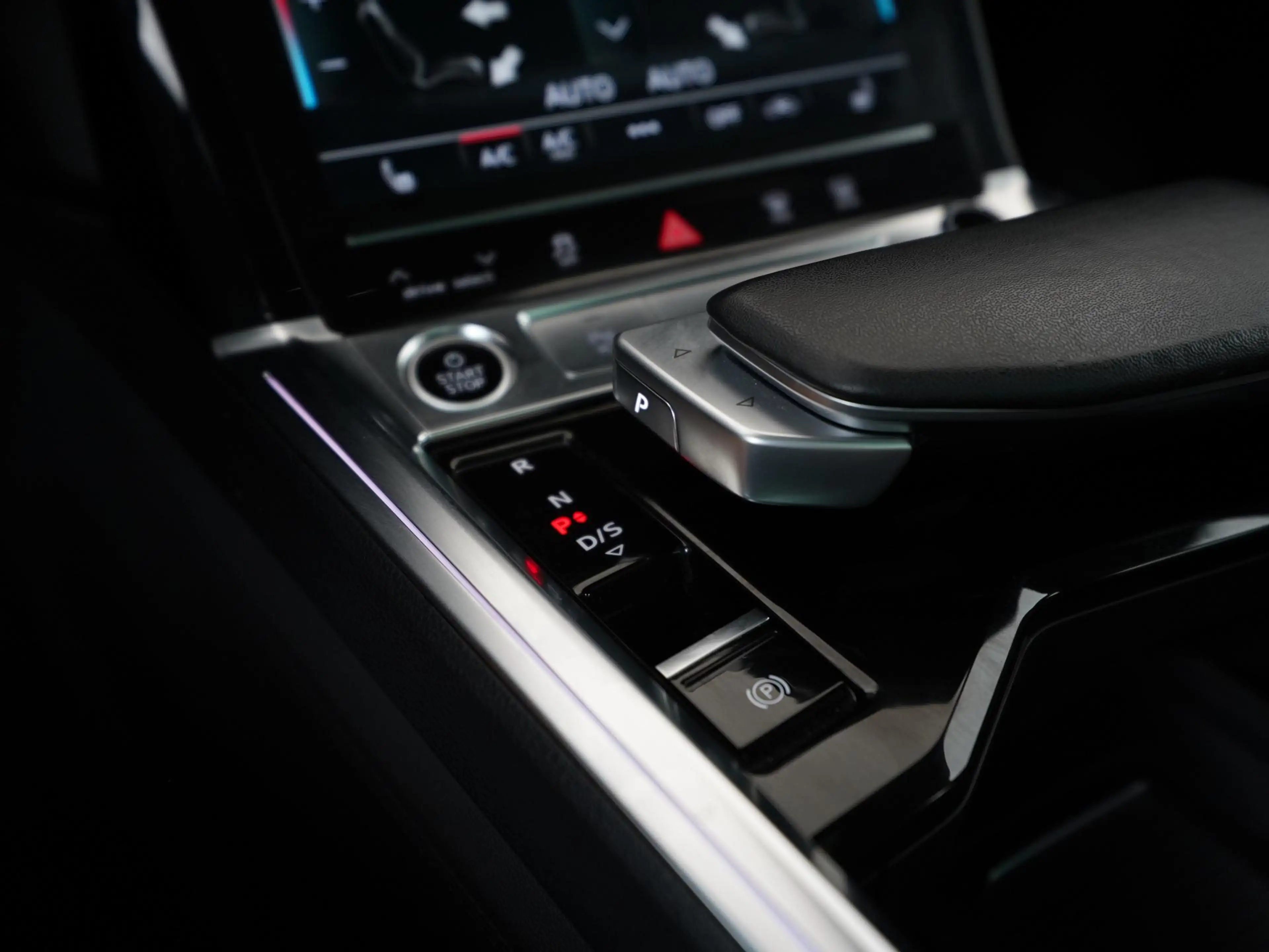 Audi e-tron 55 quattro S-Line Black Edition 95 kWh | Panoramad — photo 10