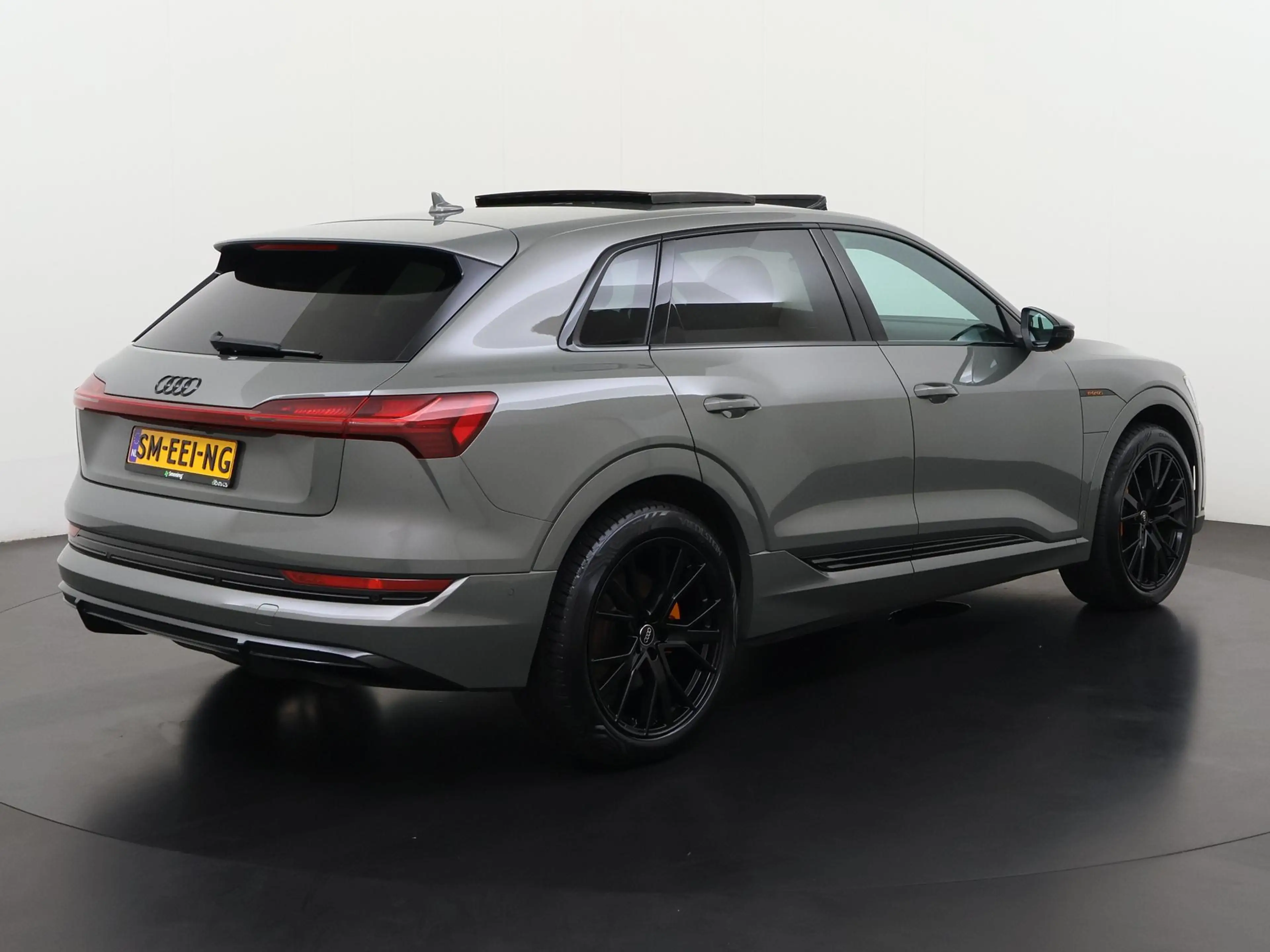 Audi e-tron 55 quattro S-Line Black Edition 95 kWh | Panoramad — photo 4