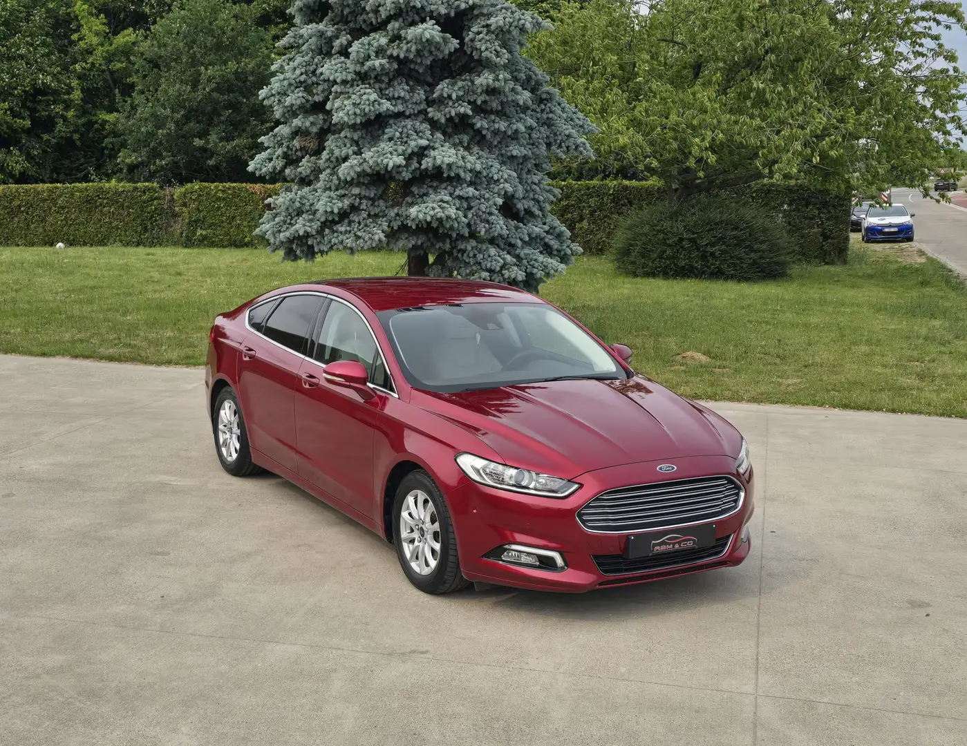 Ford Mondeo 1.5 TDCi Titanium ** Cuir - Camera - Keyless ** Rouge - 1