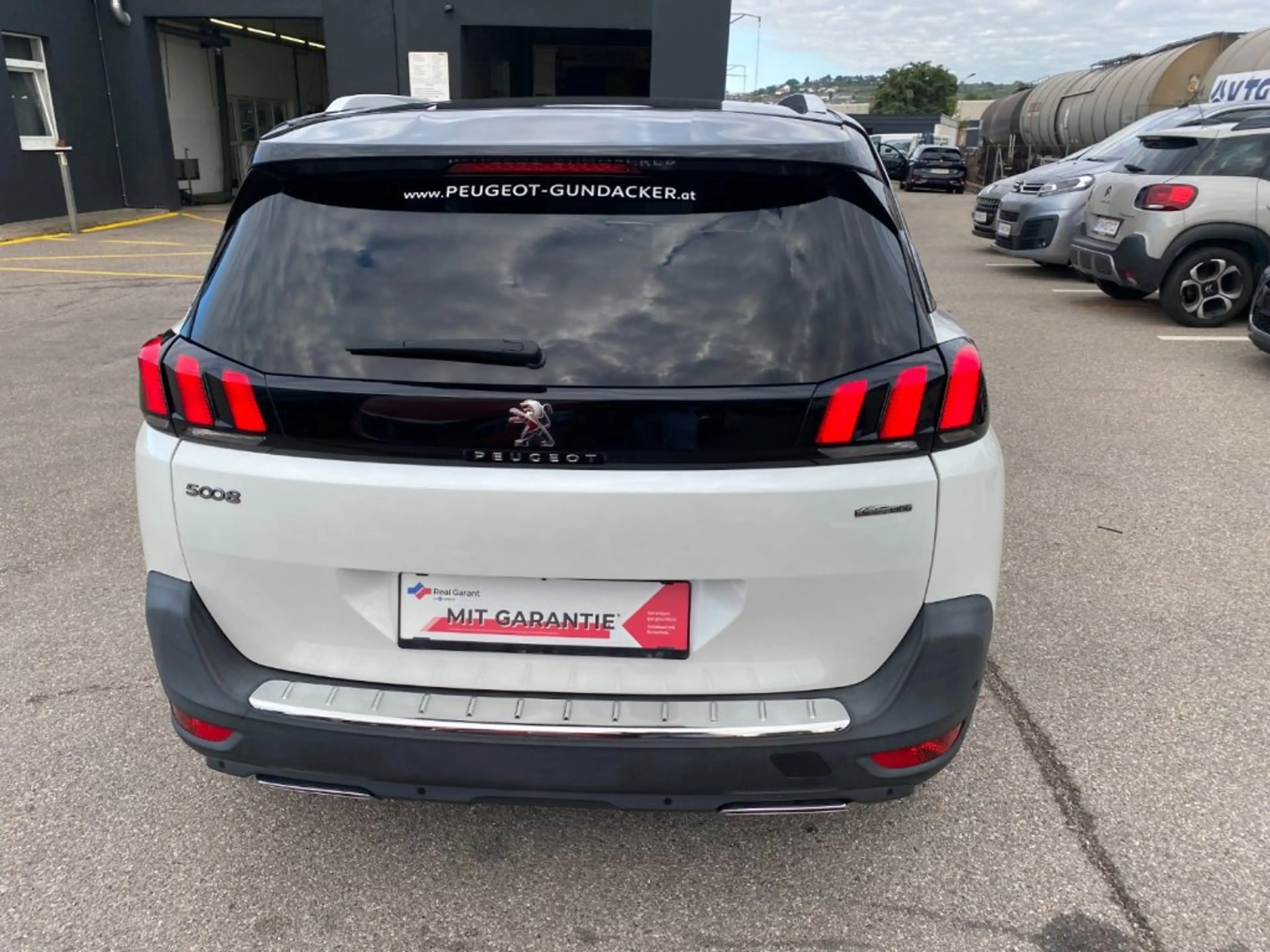 Peugeot 5008 GT-Line 1,5BHDI130EAT8 — photo 5