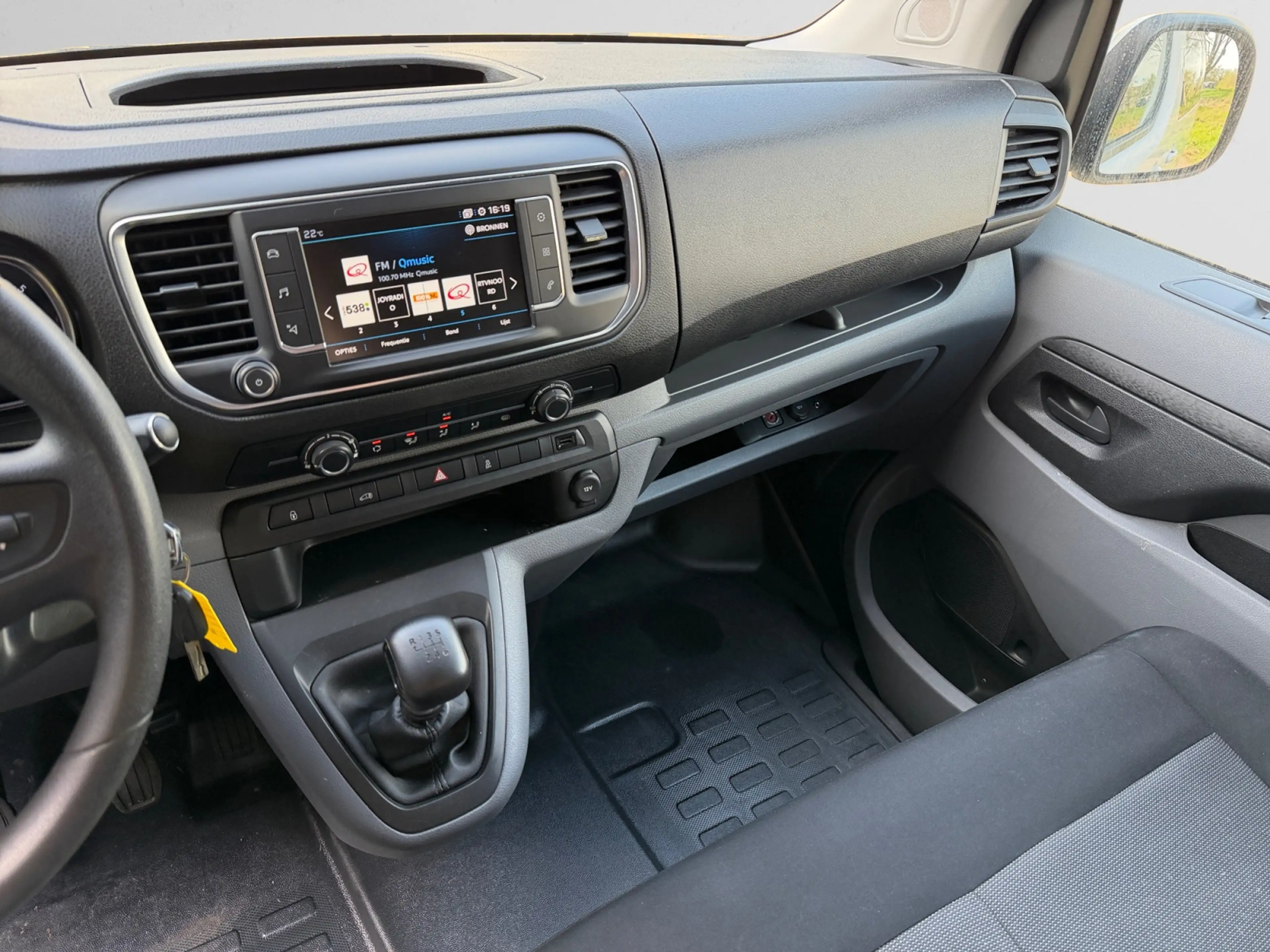 Peugeot Expert 231S 2.0 BlueHDI 120 Premium Pack Carplay, Android — photo 8