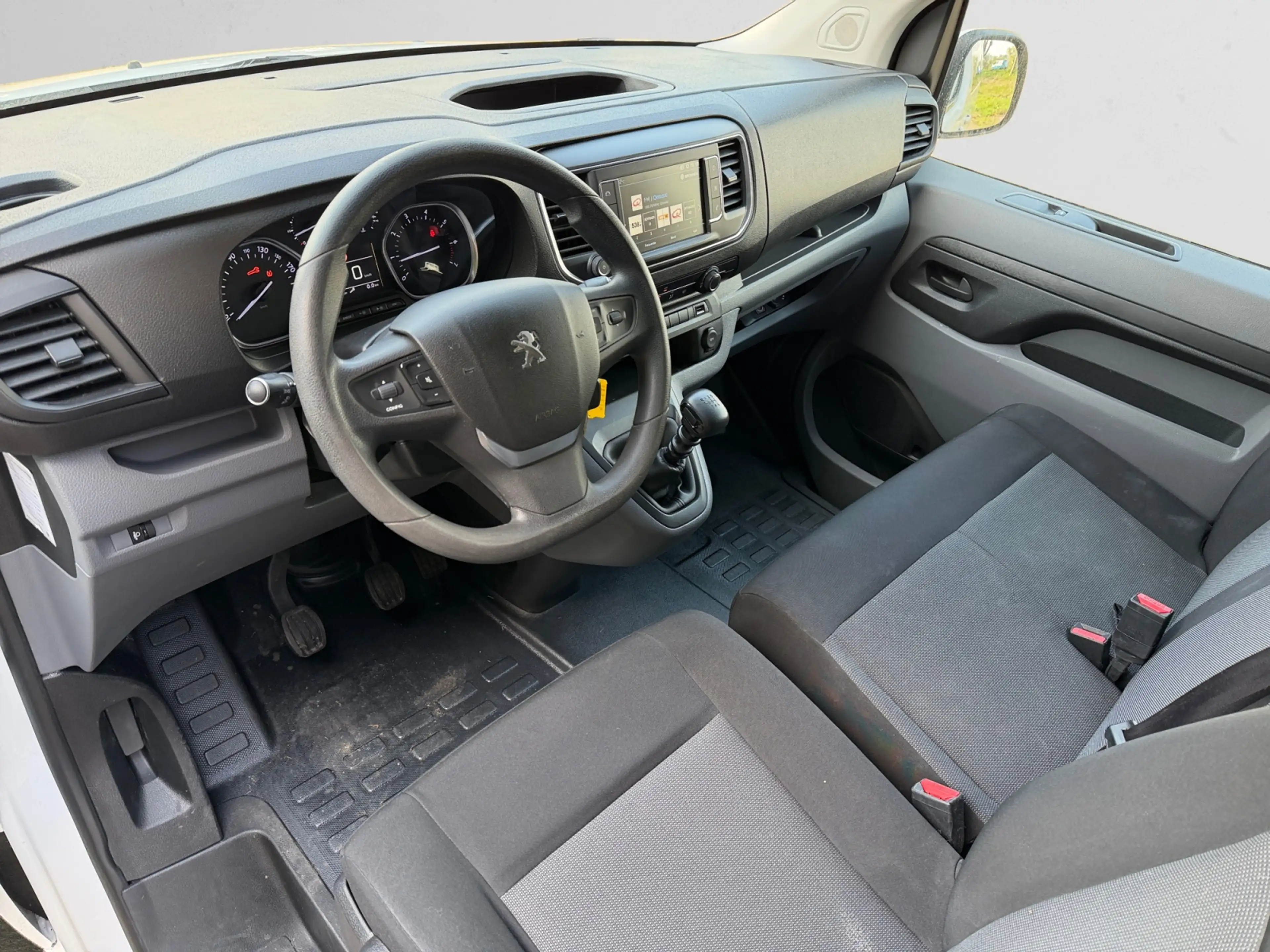 Peugeot Expert 231S 2.0 BlueHDI 120 Premium Pack Carplay, Android — photo 2