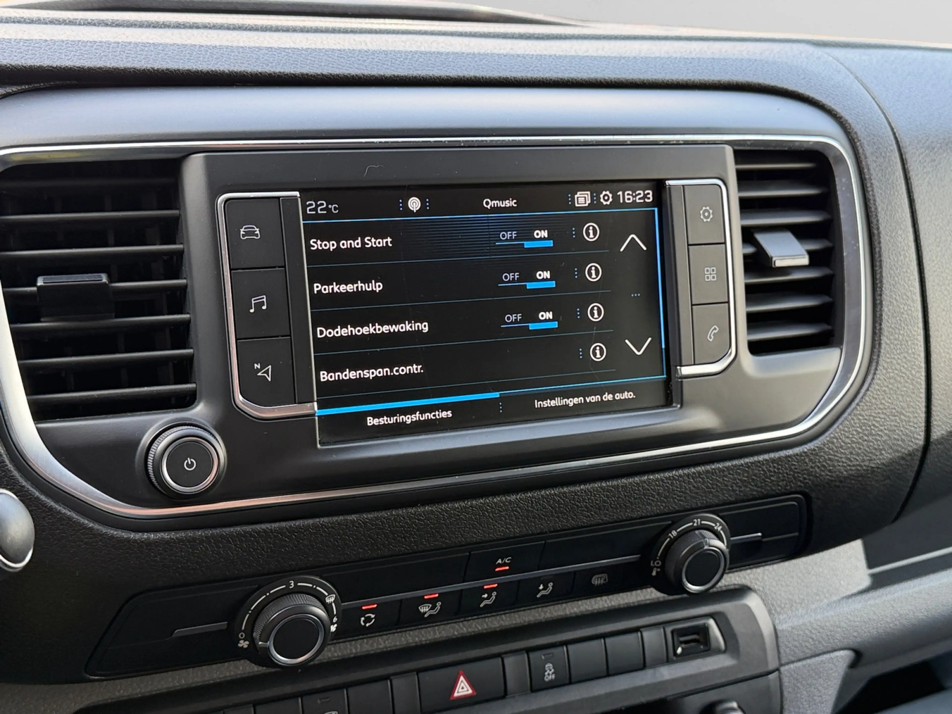 Peugeot Expert 231S 2.0 BlueHDI 120 Premium Pack Carplay, Android — photo 10