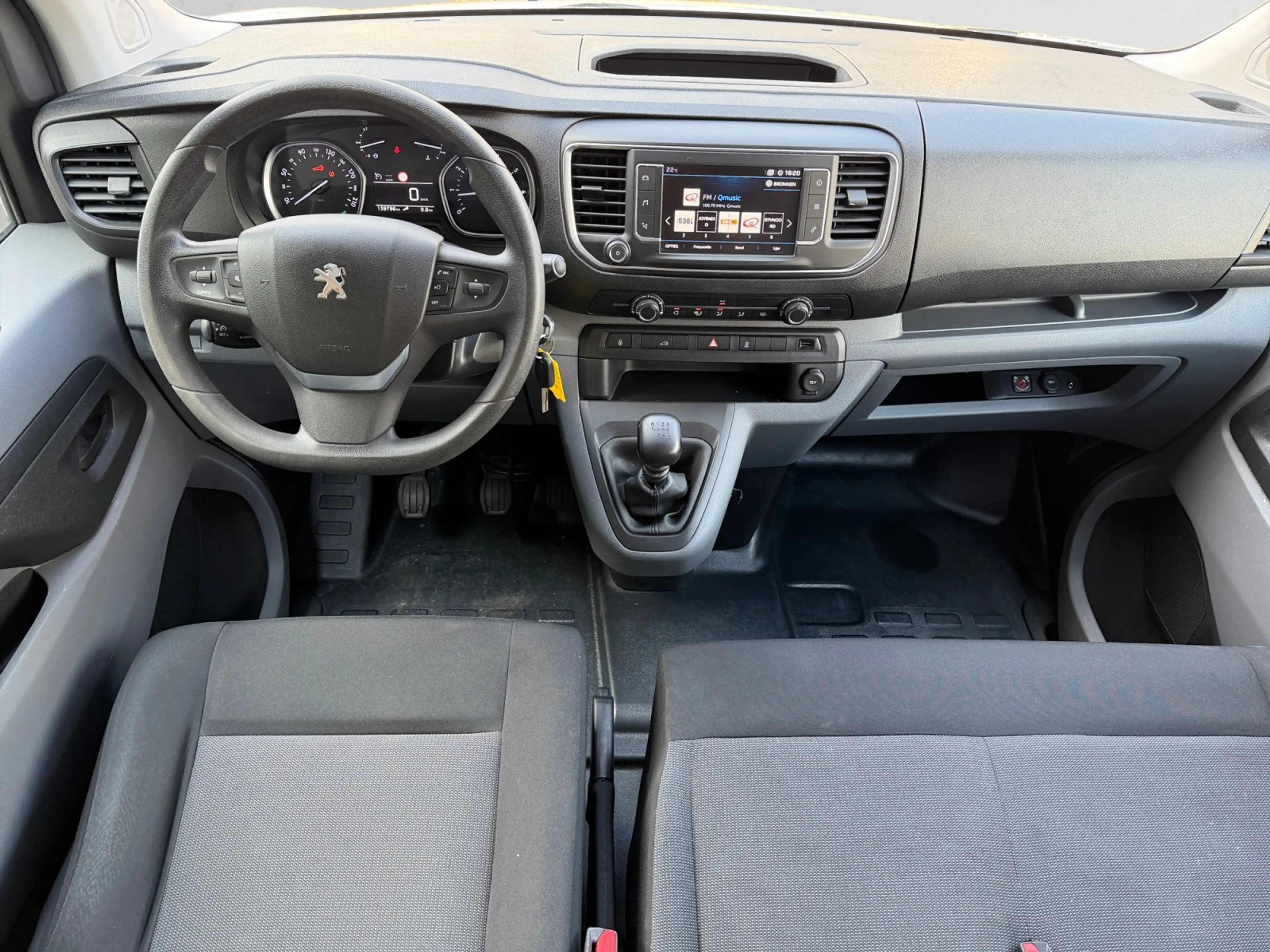 Peugeot Expert 231S 2.0 BlueHDI 120 Premium Pack Carplay, Android — photo 7