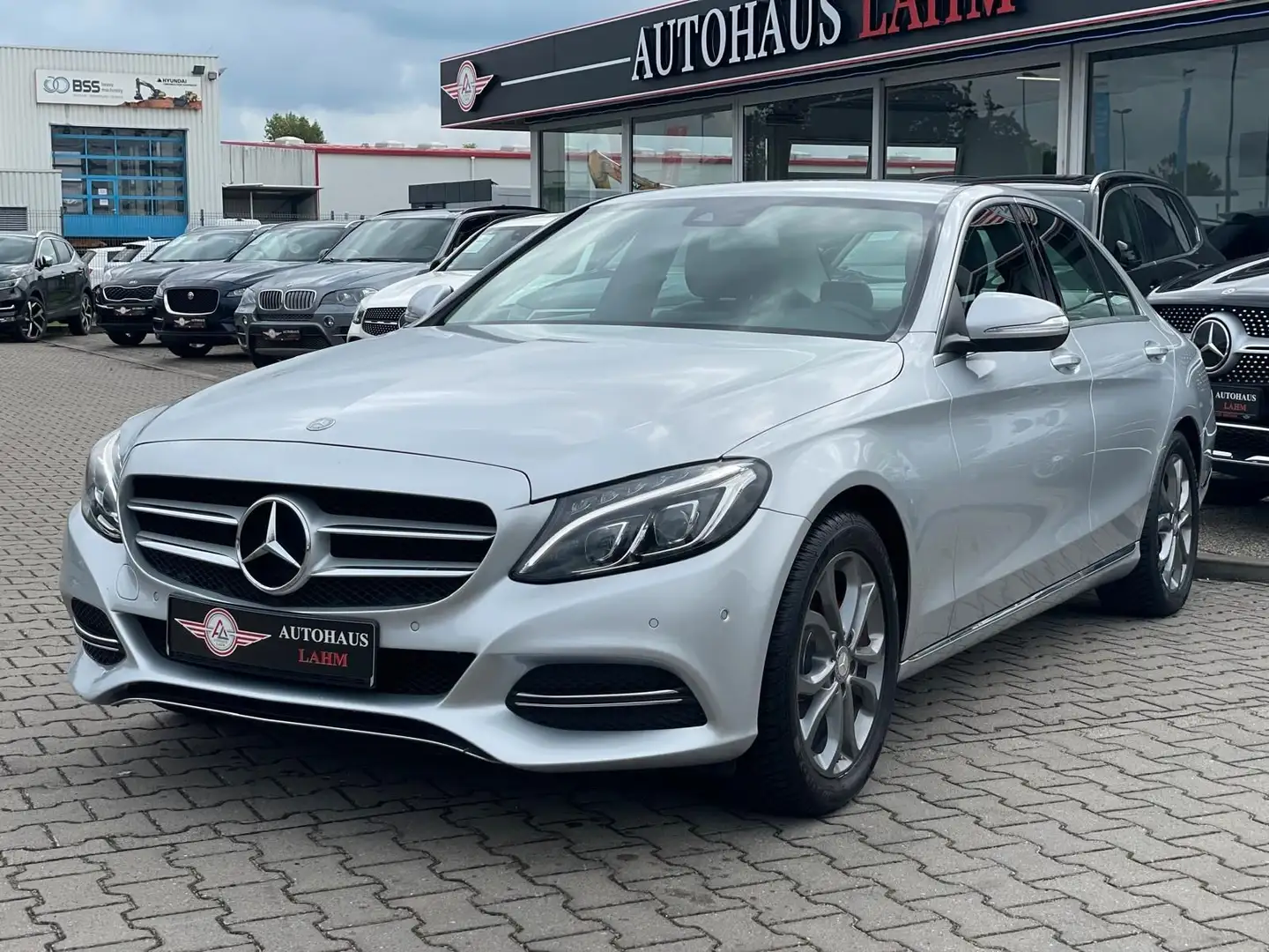 Mercedes-Benz C 180 CGI 7G-TRONIC"AVANTGARDE"NAVI"TEMPOM." Silber - 2