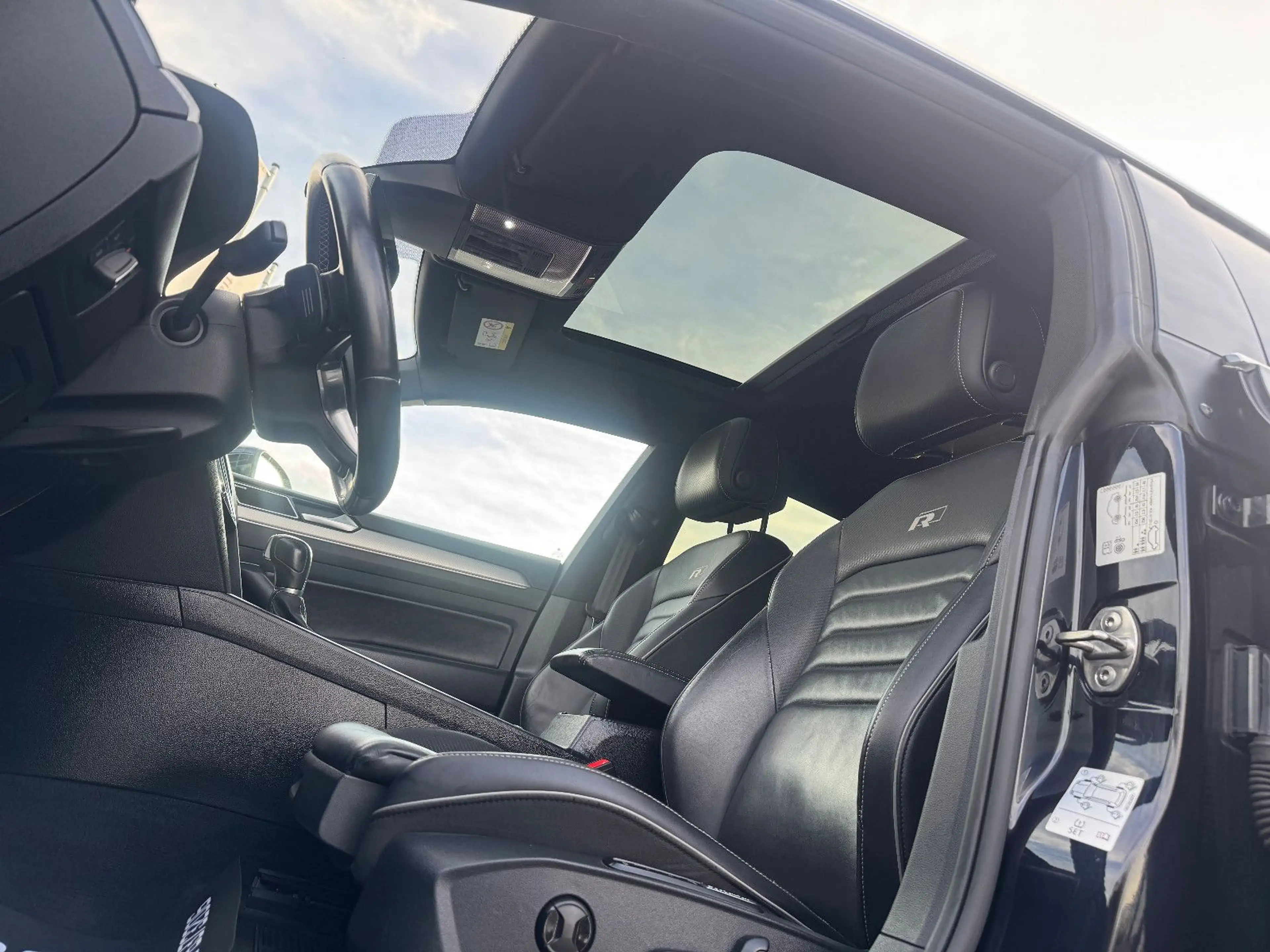 Volkswagen Arteon R-Line 4Motion Leder Kamara Navi PDC — photo 5