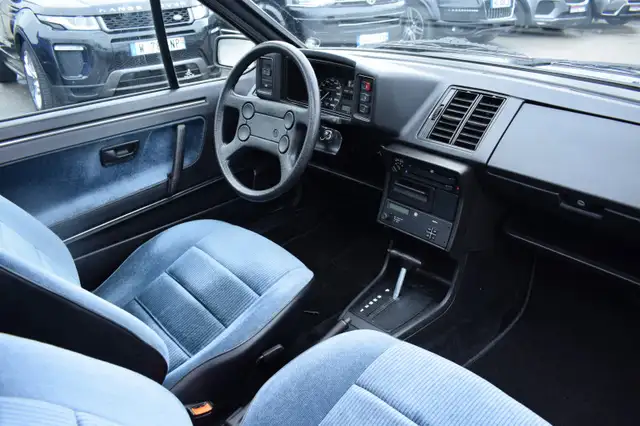 Volkswagen Scirocco view 2