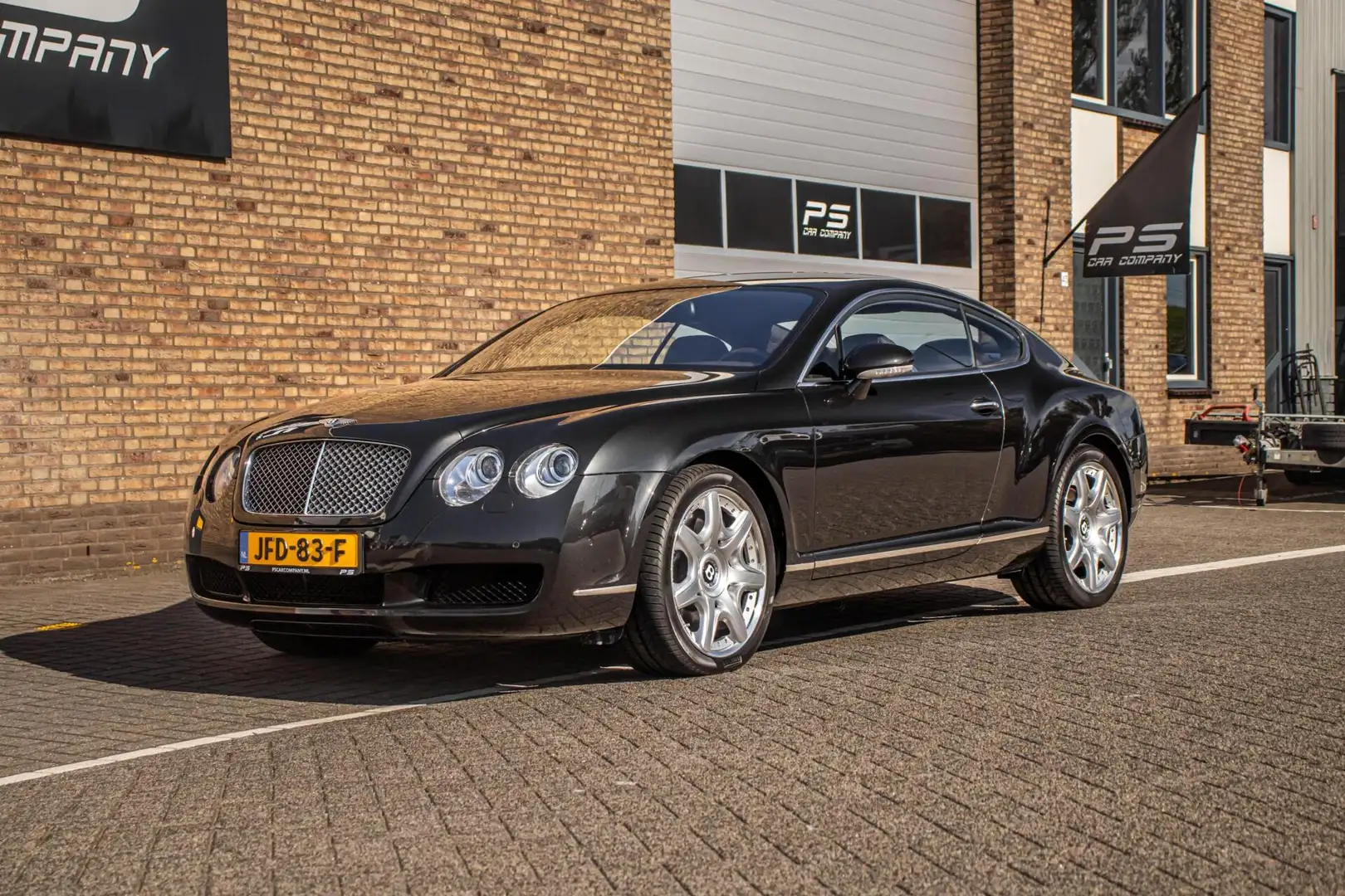 Bentley Continental GT 6.0 W12 Mulliner, Vol!, BTW, YoungTmr Noir - 2