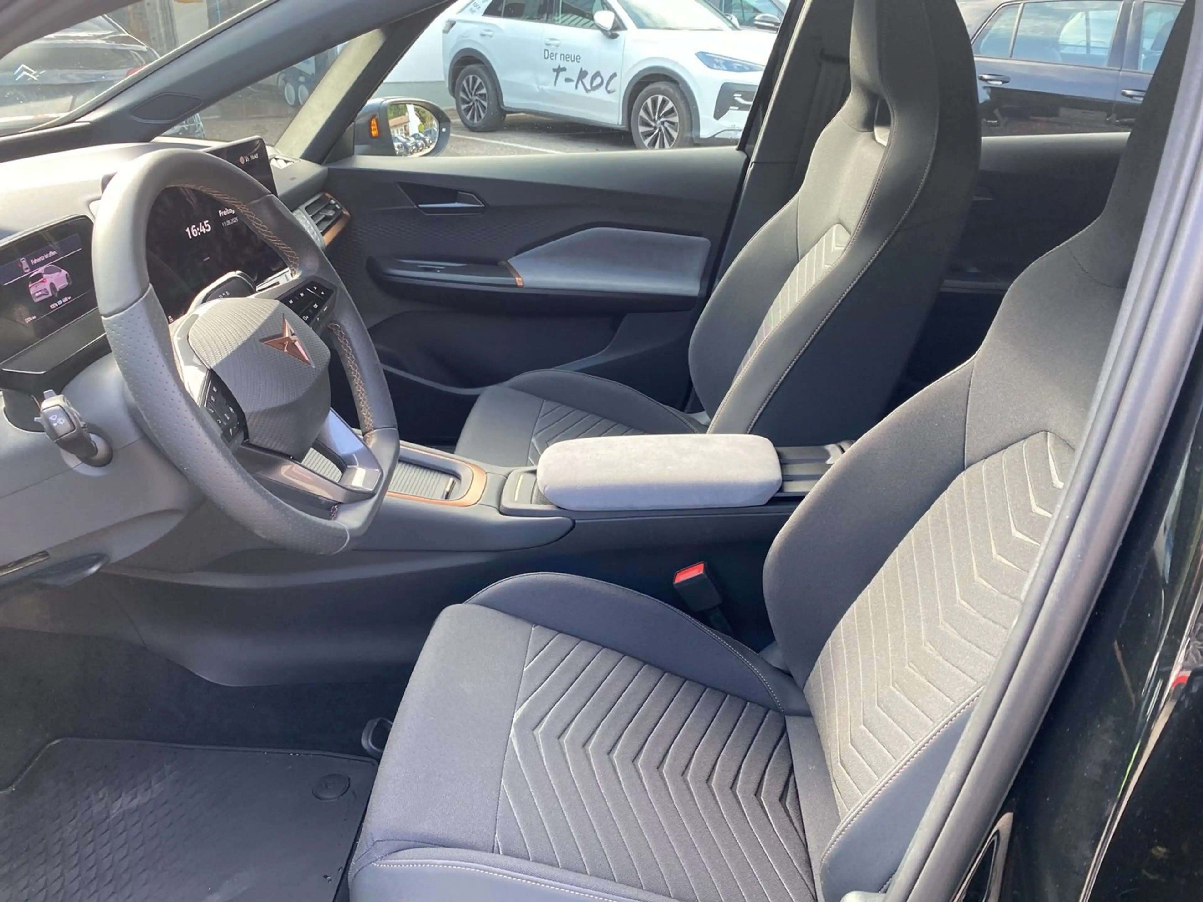 CUPRA Born X 60/63 150kW/204PS — photo 12