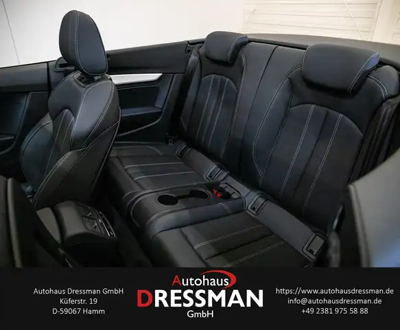 Audi S5 view 11