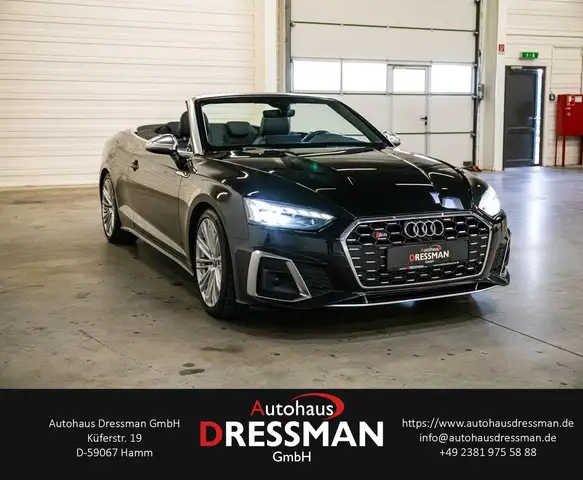 Audi S5 view 3