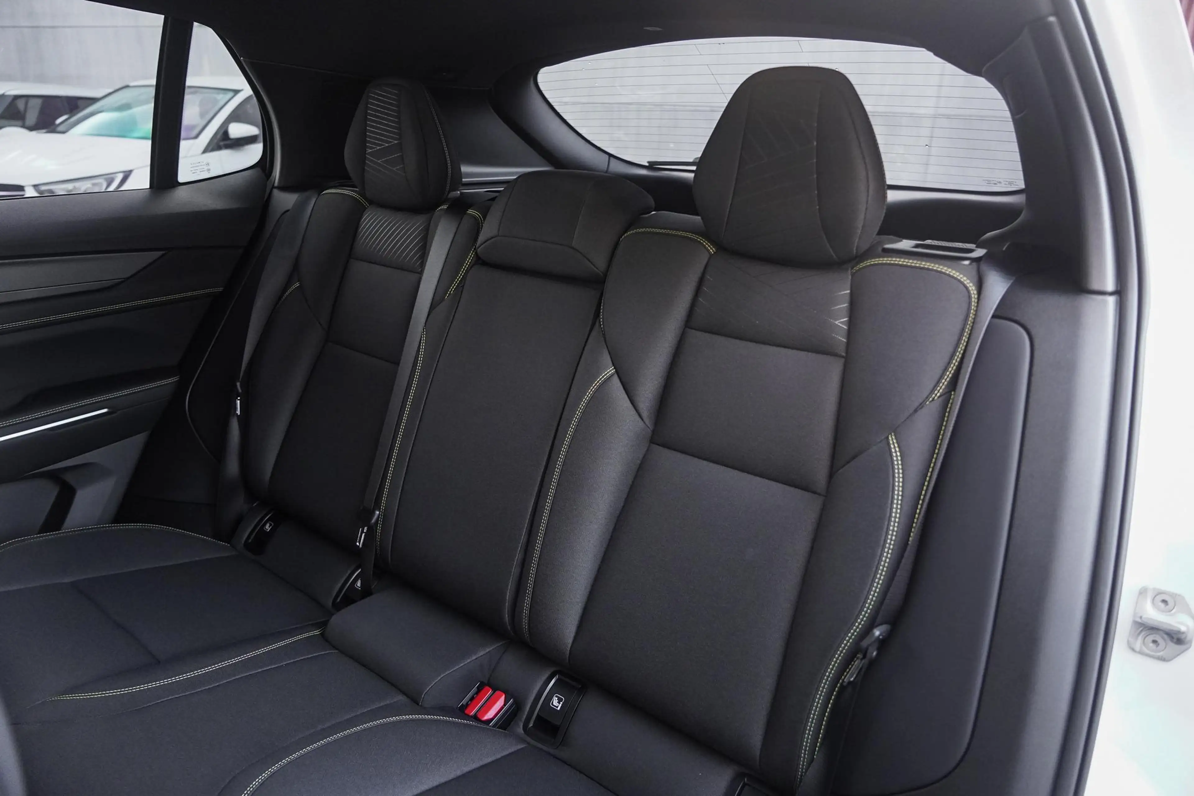 Lynk & Co 01 1.5 Core Stoelverwarming / Adaptieve Cruise Contro — photo 13
