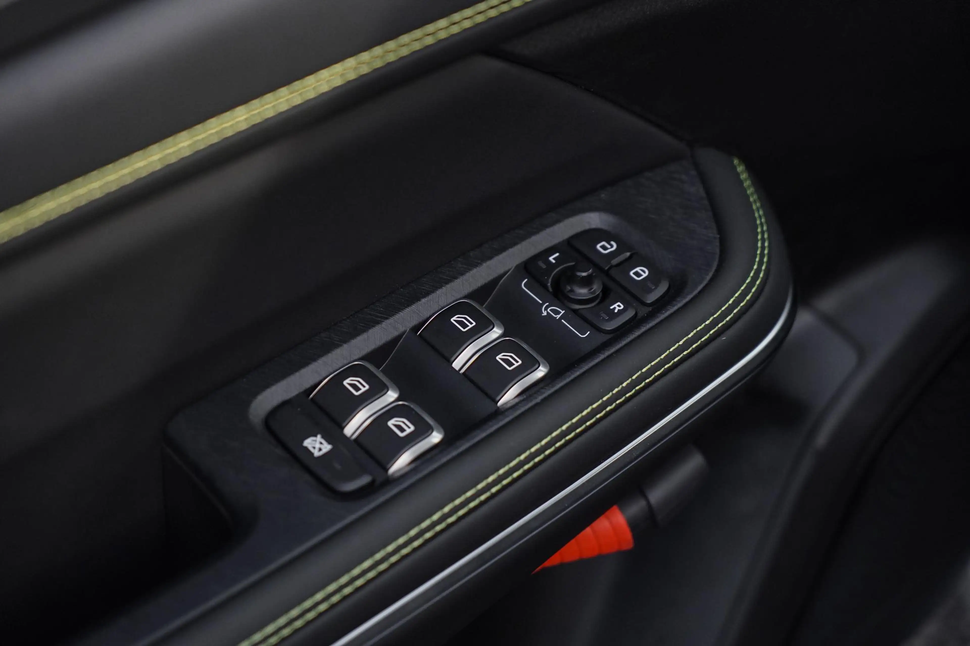 Lynk & Co 01 1.5 Core Stoelverwarming / Adaptieve Cruise Contro — photo 14