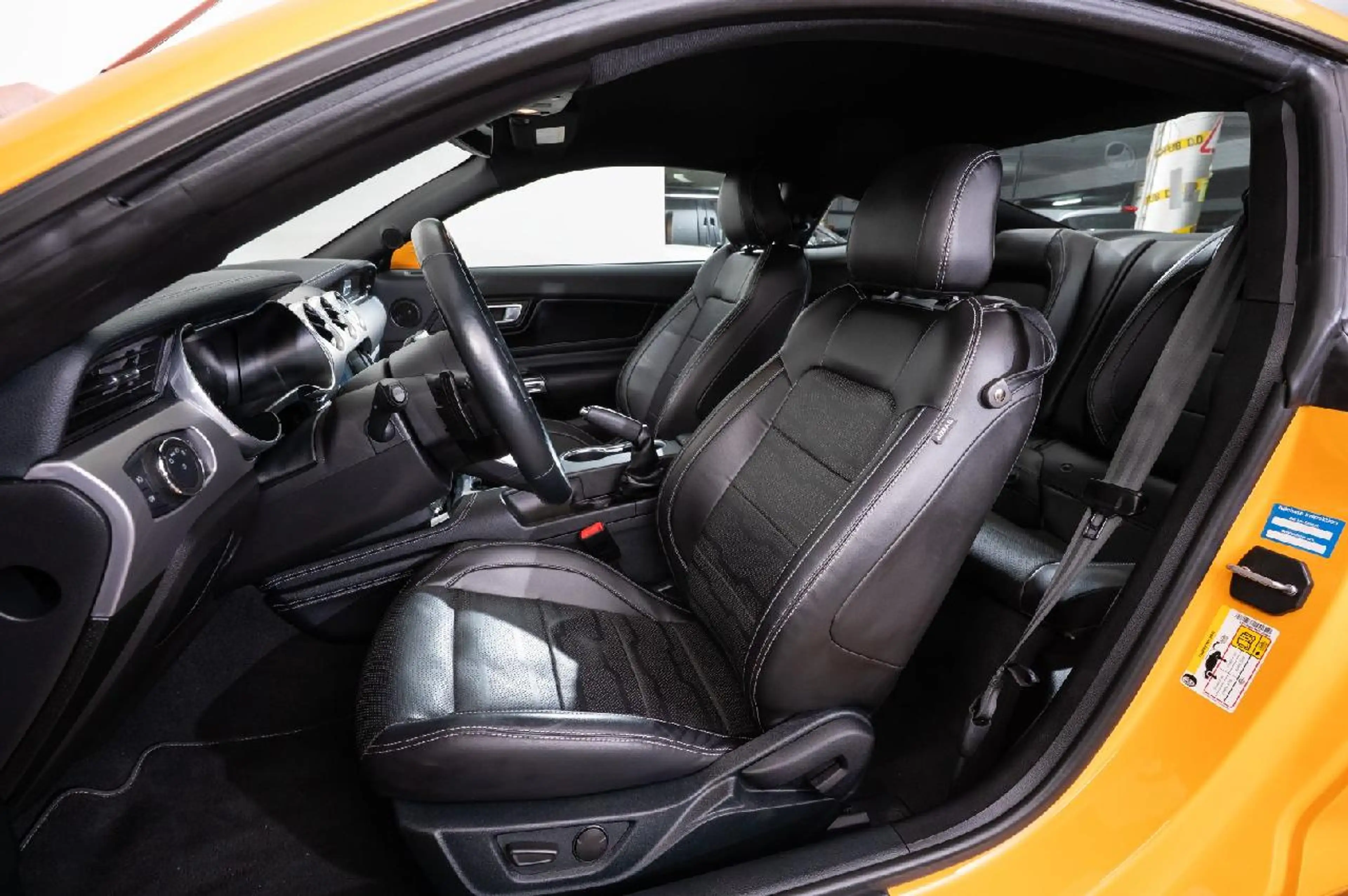 Ford Mustang GT Fastback — photo 10