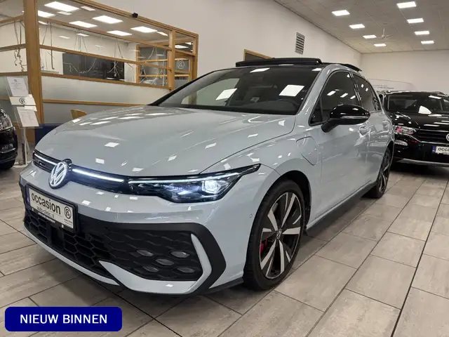 Volkswagen Golf GTE 1.5 eHybrid / NIEUWSTAAT / BTW / PANO /