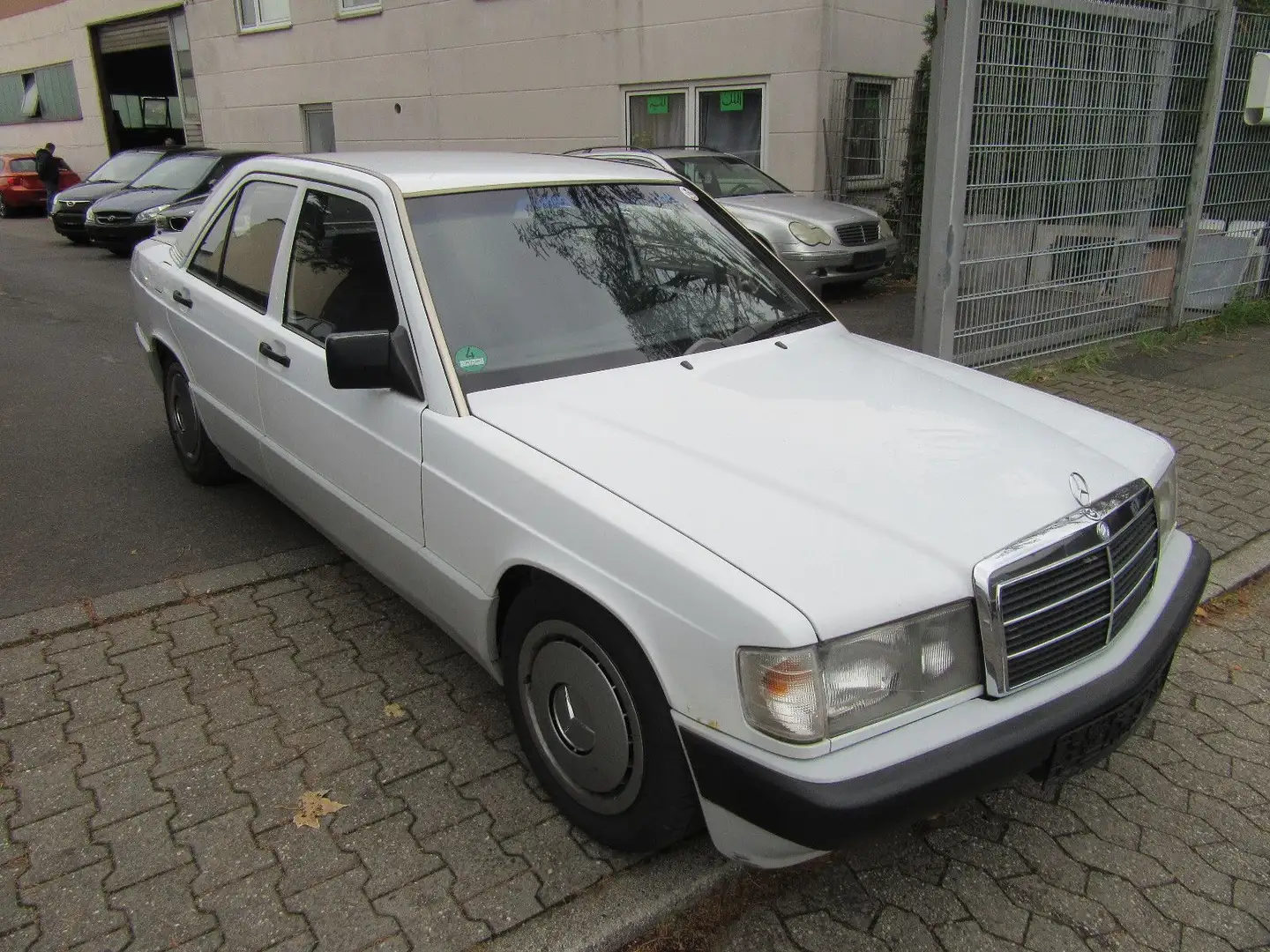 Mercedes-Benz 190 Weiß - 2
