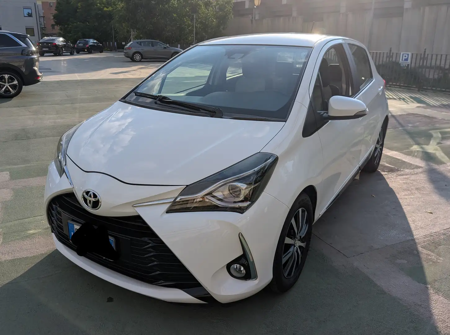 Toyota Yaris Yaris 5p 1.4 d-4d Trend Platinum Edition Bianco - 1