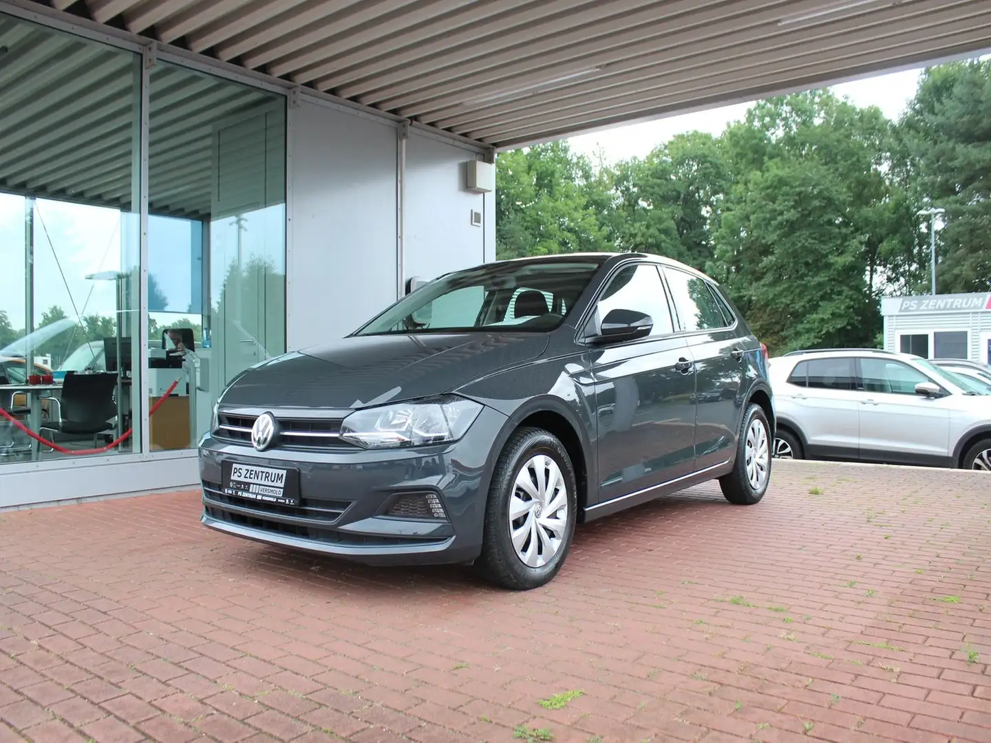 Volkswagen Polo 1.0 Comfortline Grau - 2