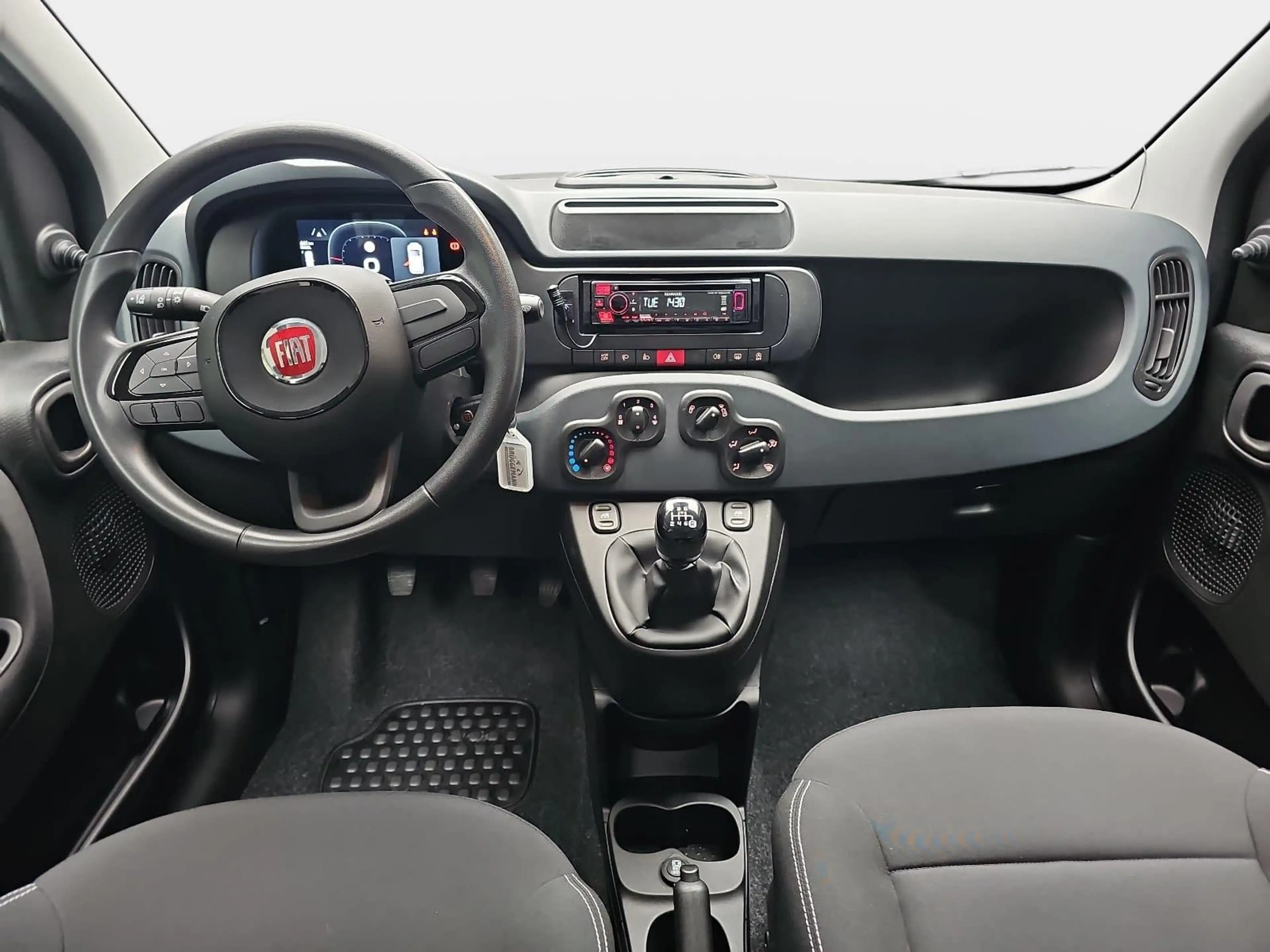 Fiat Panda PANDA 1.0 GSE HYBRID POP — photo 8