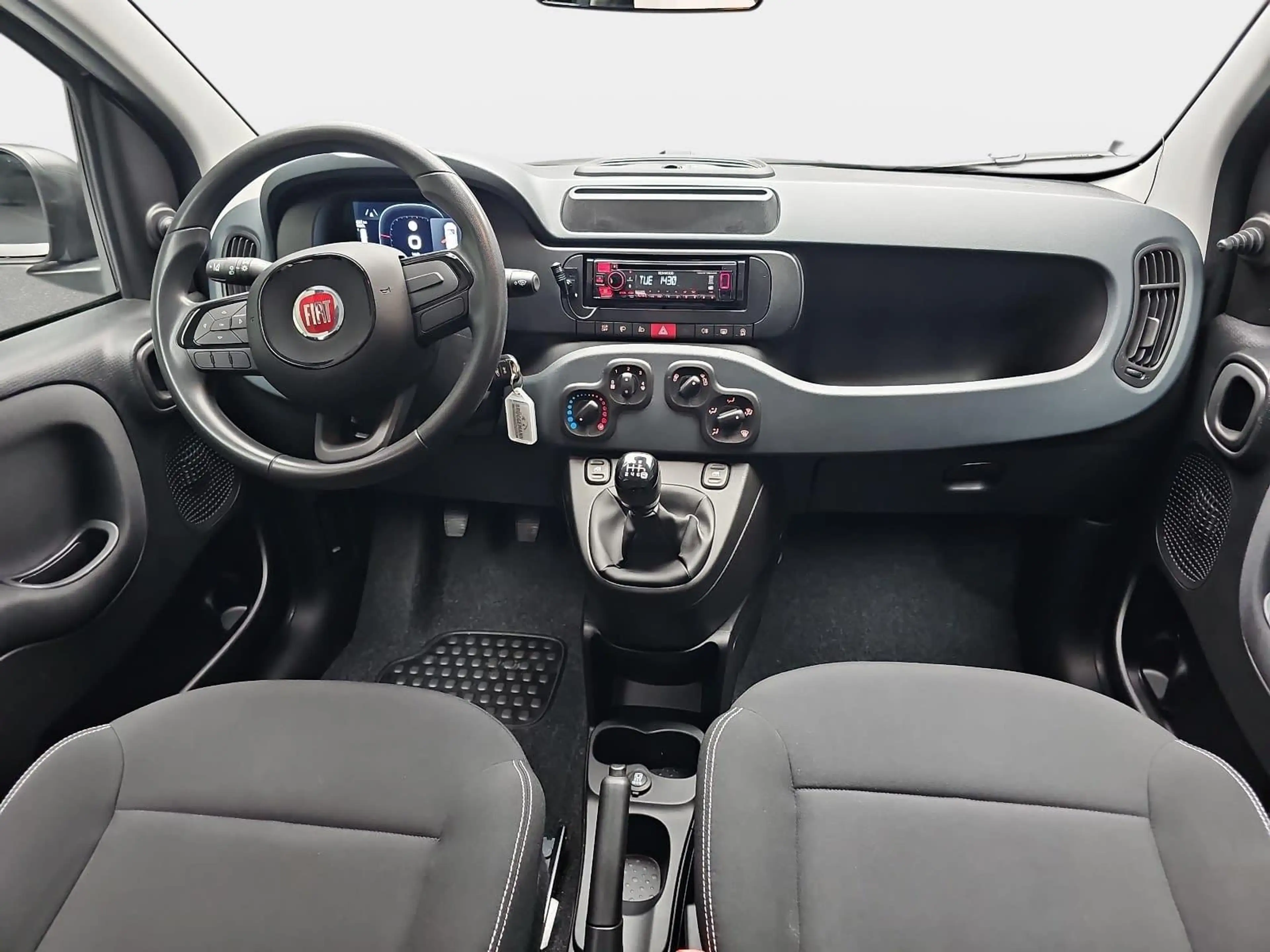 Fiat Panda PANDA 1.0 GSE HYBRID POP — photo 9