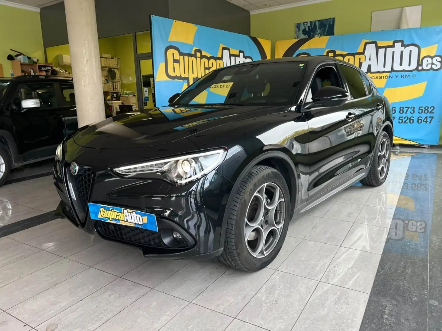 Alfa Romeo Stelvio 2.2 Sprint + Q4 190 Aut. Negro - 1