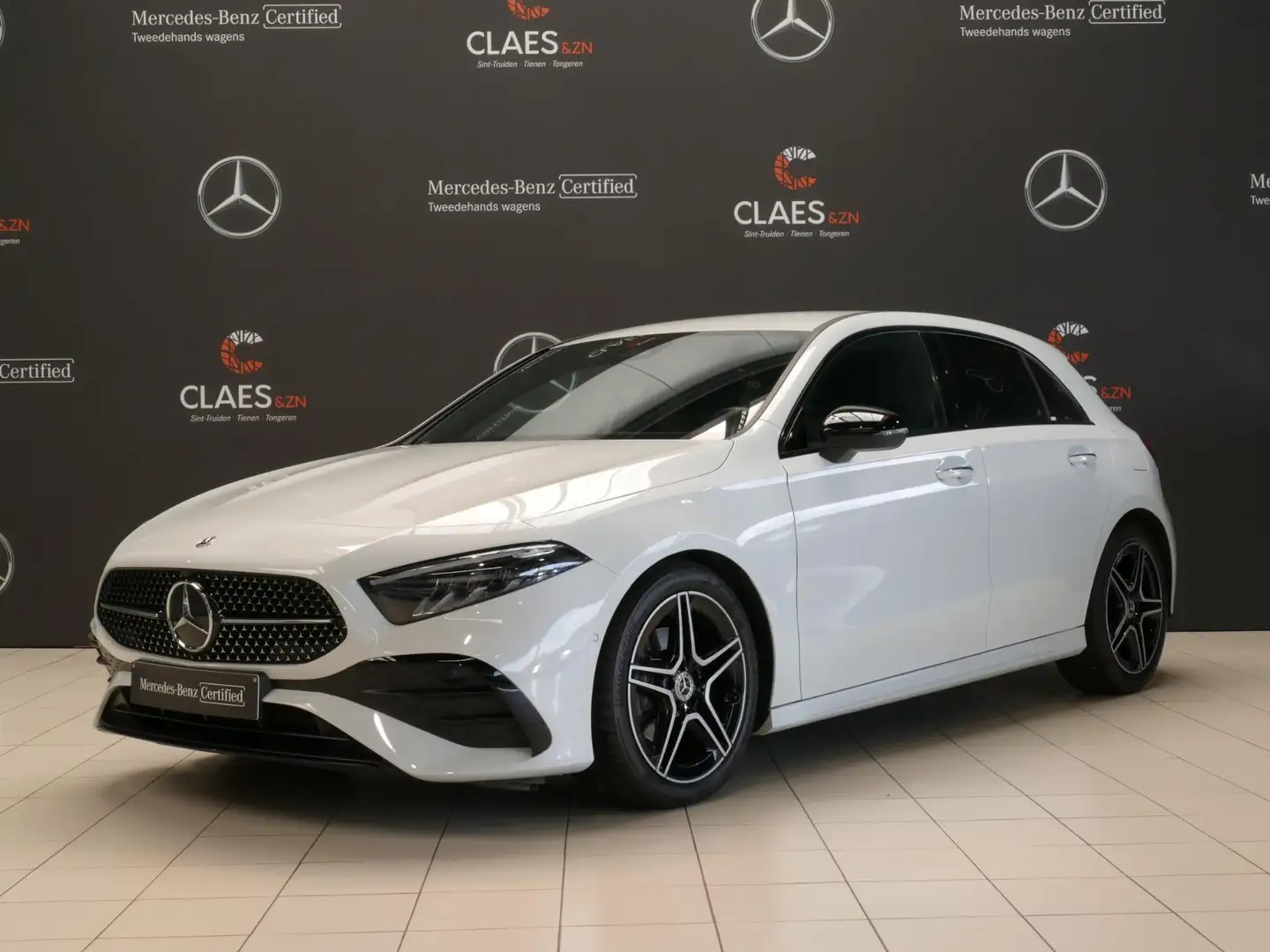 Mercedes-Benz A 180 180d AMG Line DOS 7478 2 x onderhoud inbegrepen Wit - 1