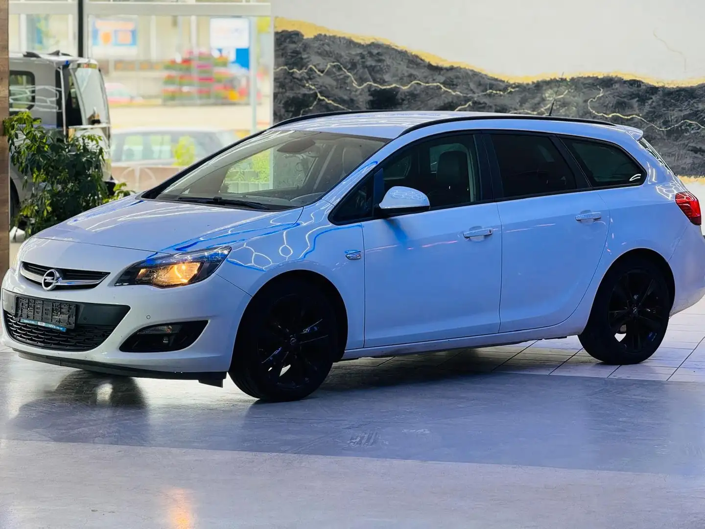 Opel Astra Kombi Sports Tourer-1.Hand-Eco Flex Weiß - 2