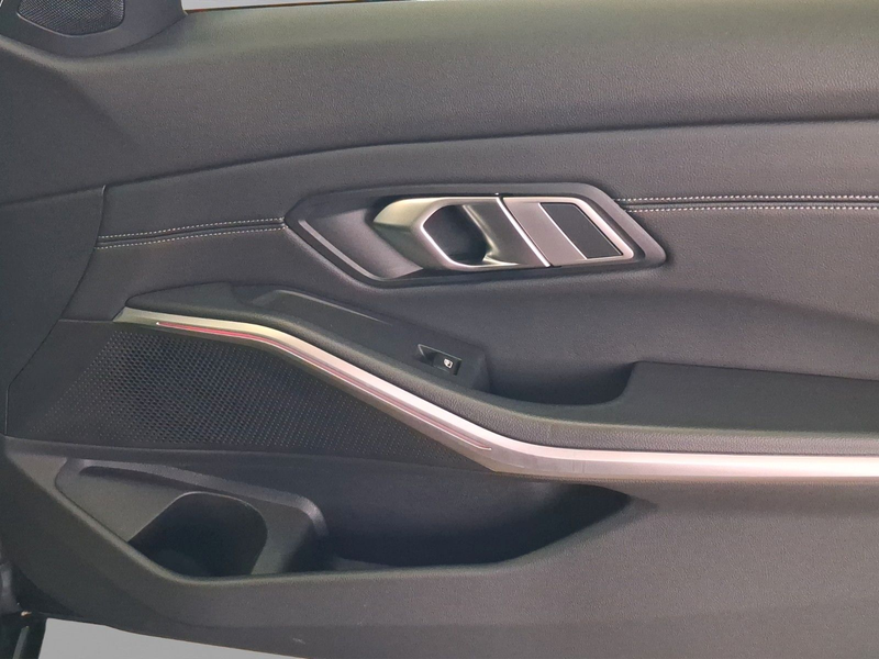 BMW 320 i Tour. Sport Line,Navi,LED,Leder,Ambi,Kamera — photo 10