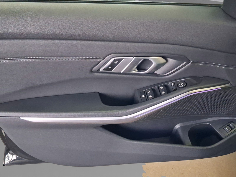 BMW 320 i Tour. Sport Line,Navi,LED,Leder,Ambi,Kamera — photo 11