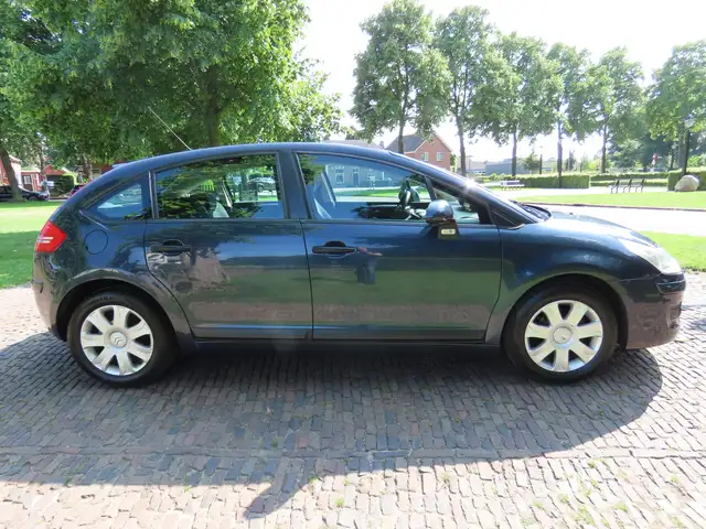 Citroen C4 view 6