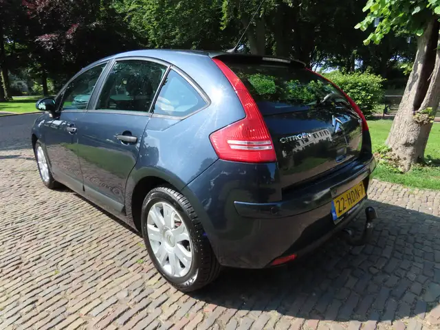 Citroen C4 view 4