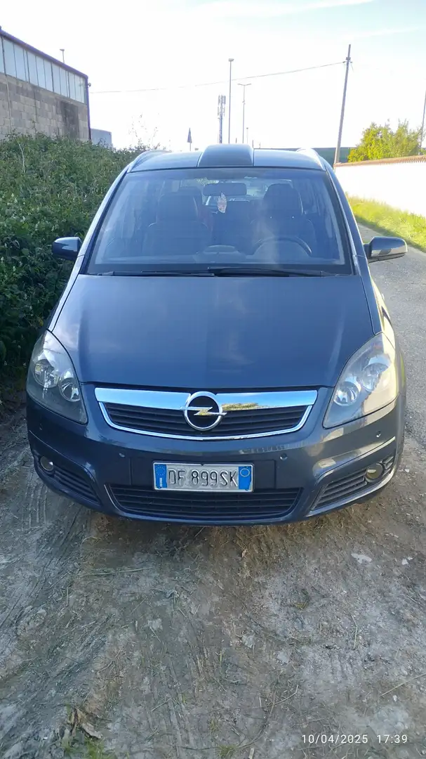 Opel Zafira 1.9 cdti Cosmo 150cv - 1