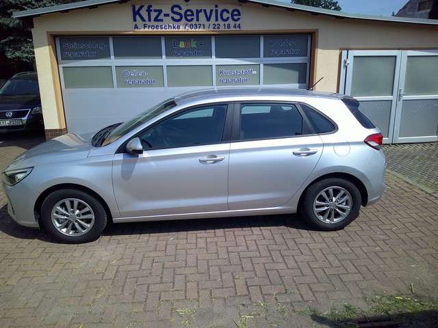 Imagine Hyundai i30 1.0 T-GDI  TÜV Neu