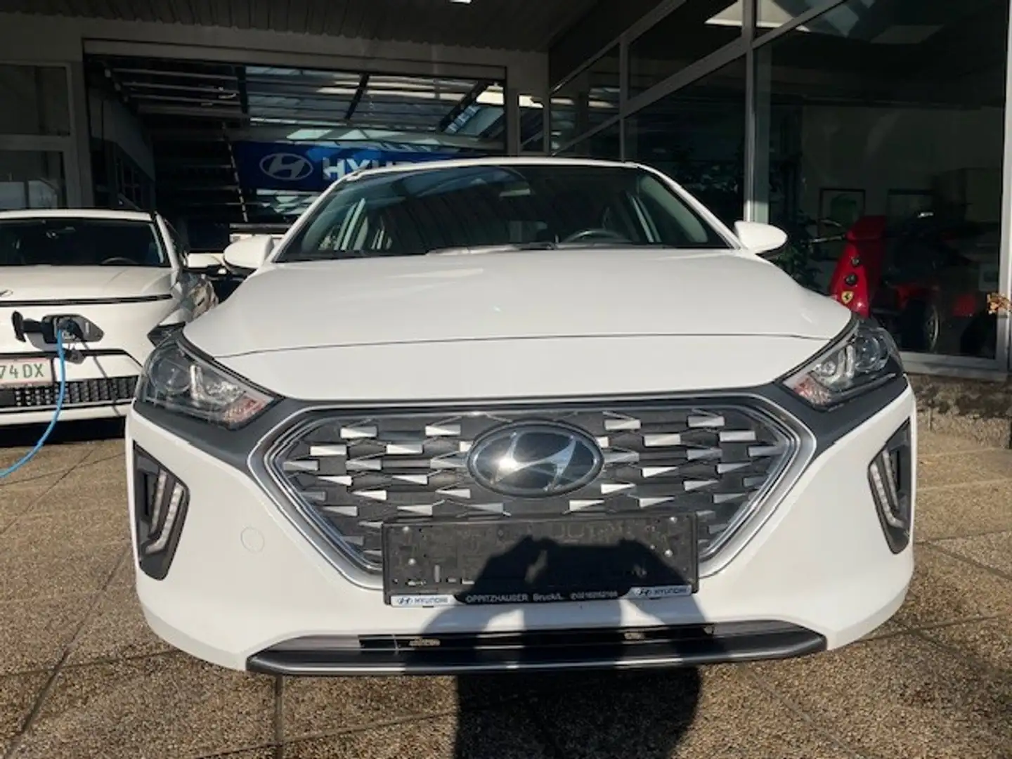Hyundai IONIQ Ioniq 1,6 GDi Hybrid Level 3 DCT Aut. Weiß - 2